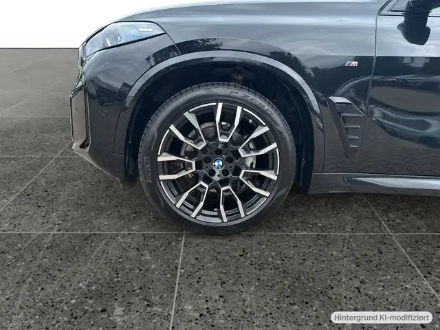 BMW X5 view 10