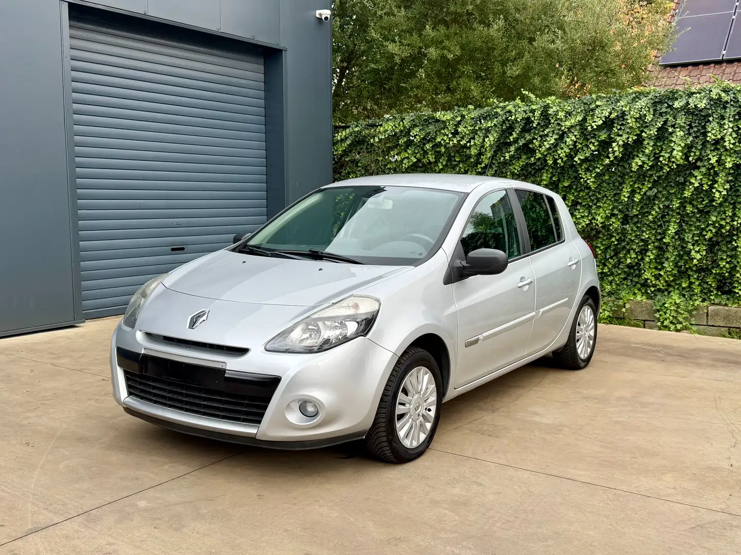 Renault Clio 1.6 Automaat TomTom Edition /Leder/ 12 M Garantie Gris - 1