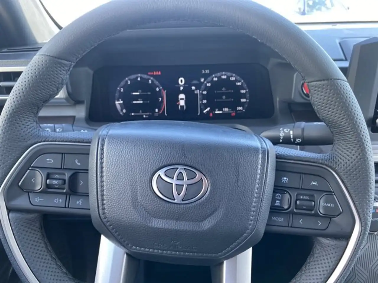 Toyota Tacoma снимка Toyota Tacoma