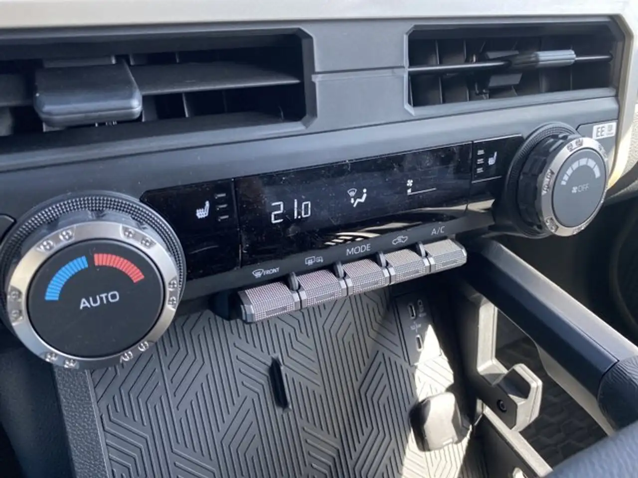 Toyota Tacoma снимка Toyota Tacoma