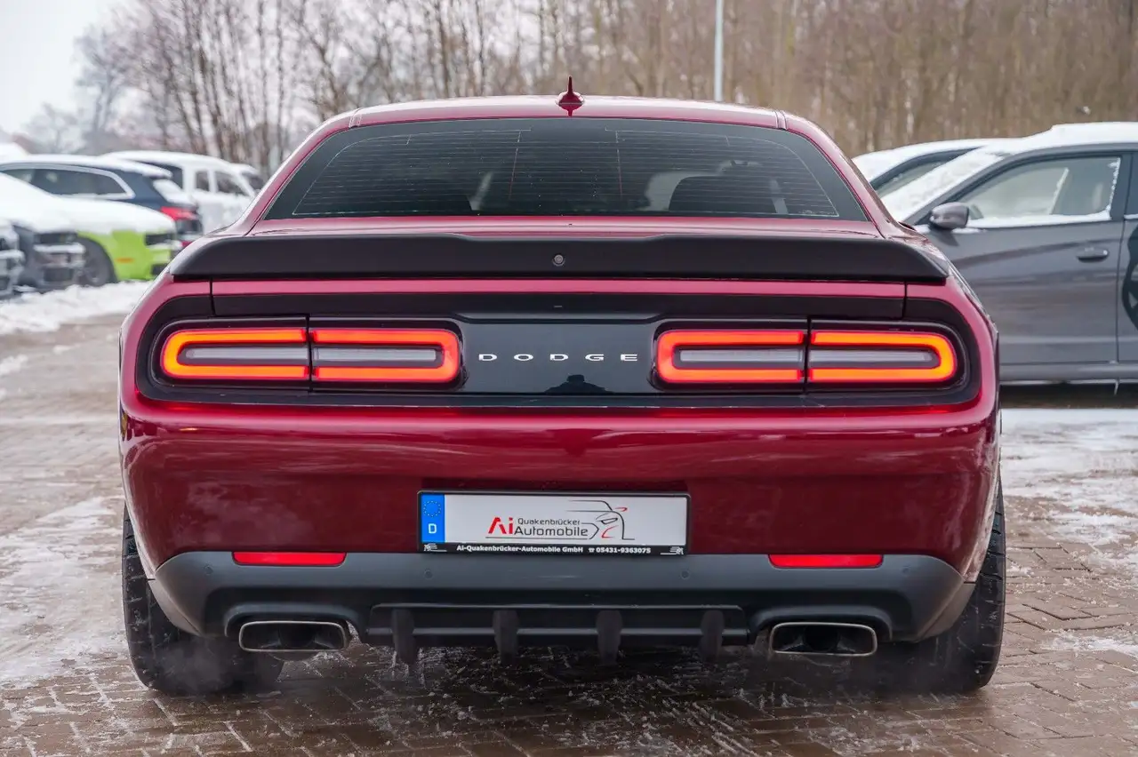 Dodge Challenger 2021 — фото 15