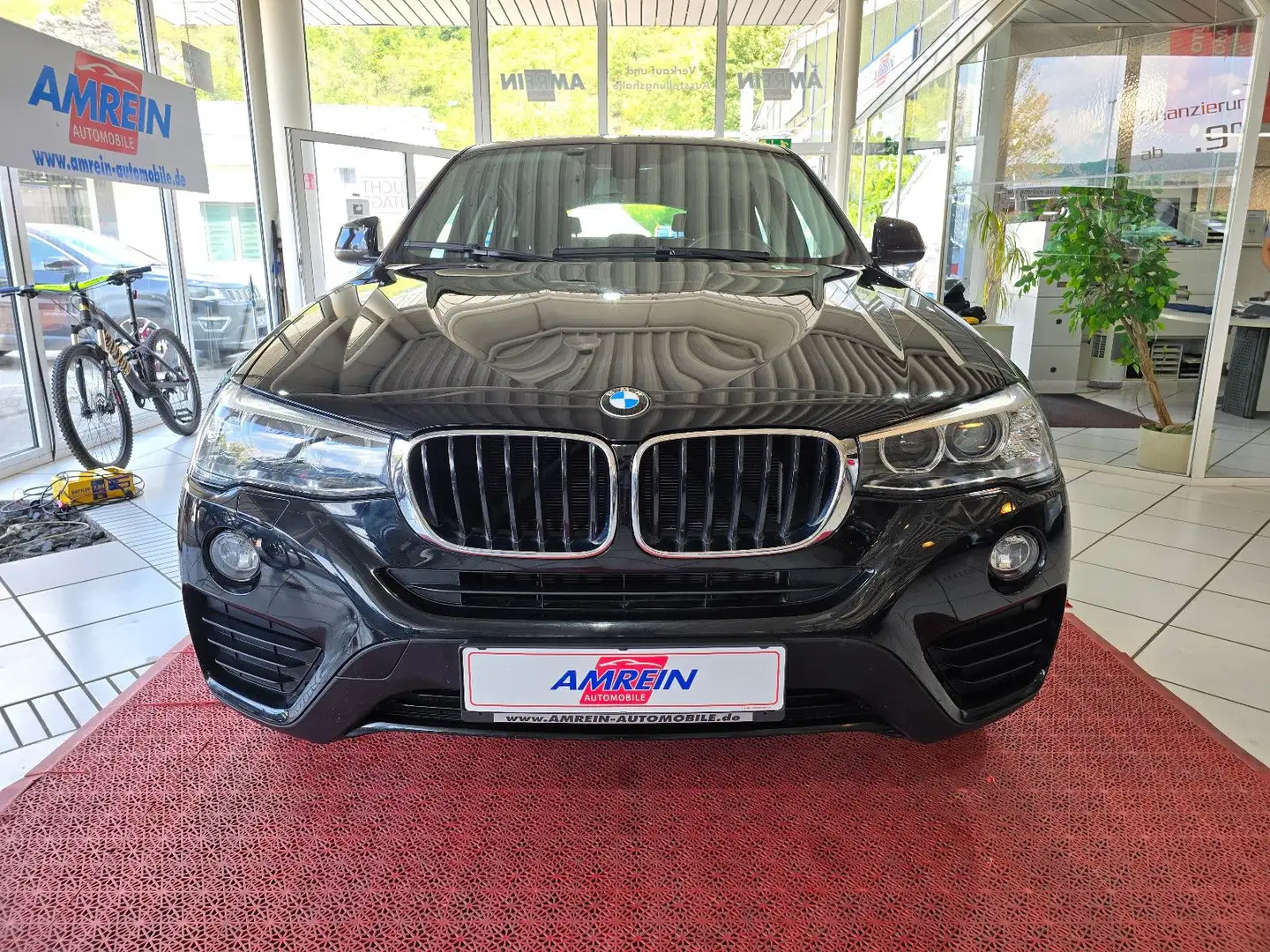 BMW X4 xDrive20i Aut. +KLIMAAUT.+GLASDACH+XENON+ Schwarz - 2