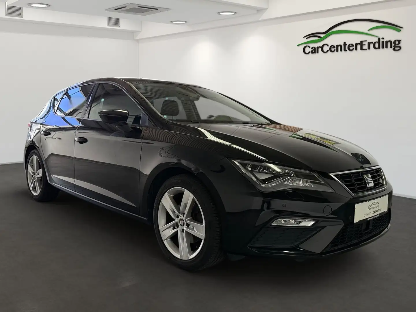 SEAT Leon FR Limousine*LED*Navi*AHK*PDC*Apple*Android Schwarz - 2