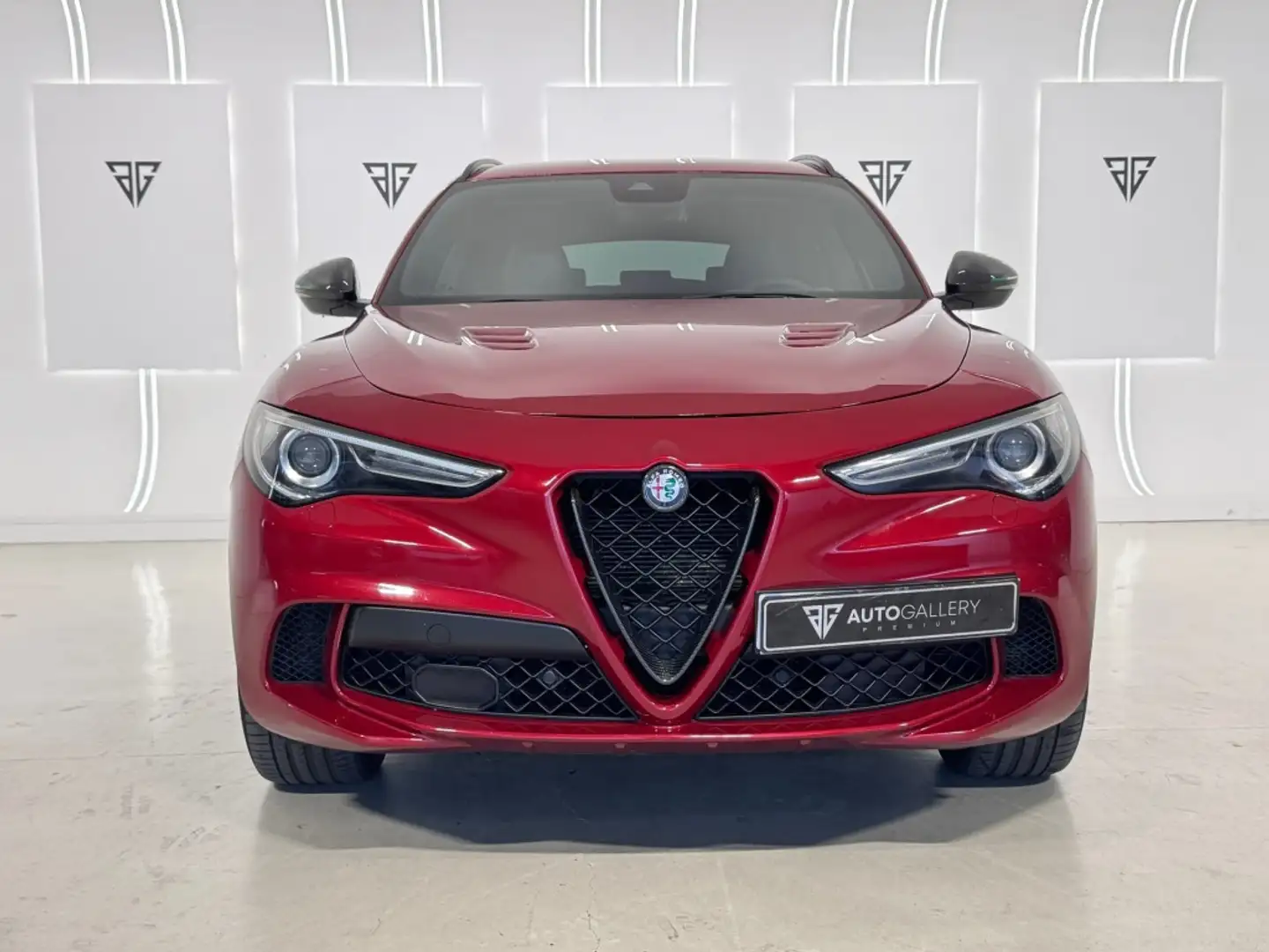 Alfa Romeo Stelvio 2.9 Bi-Turbo Q4 Quadrifoglio AT8 Rojo - 2