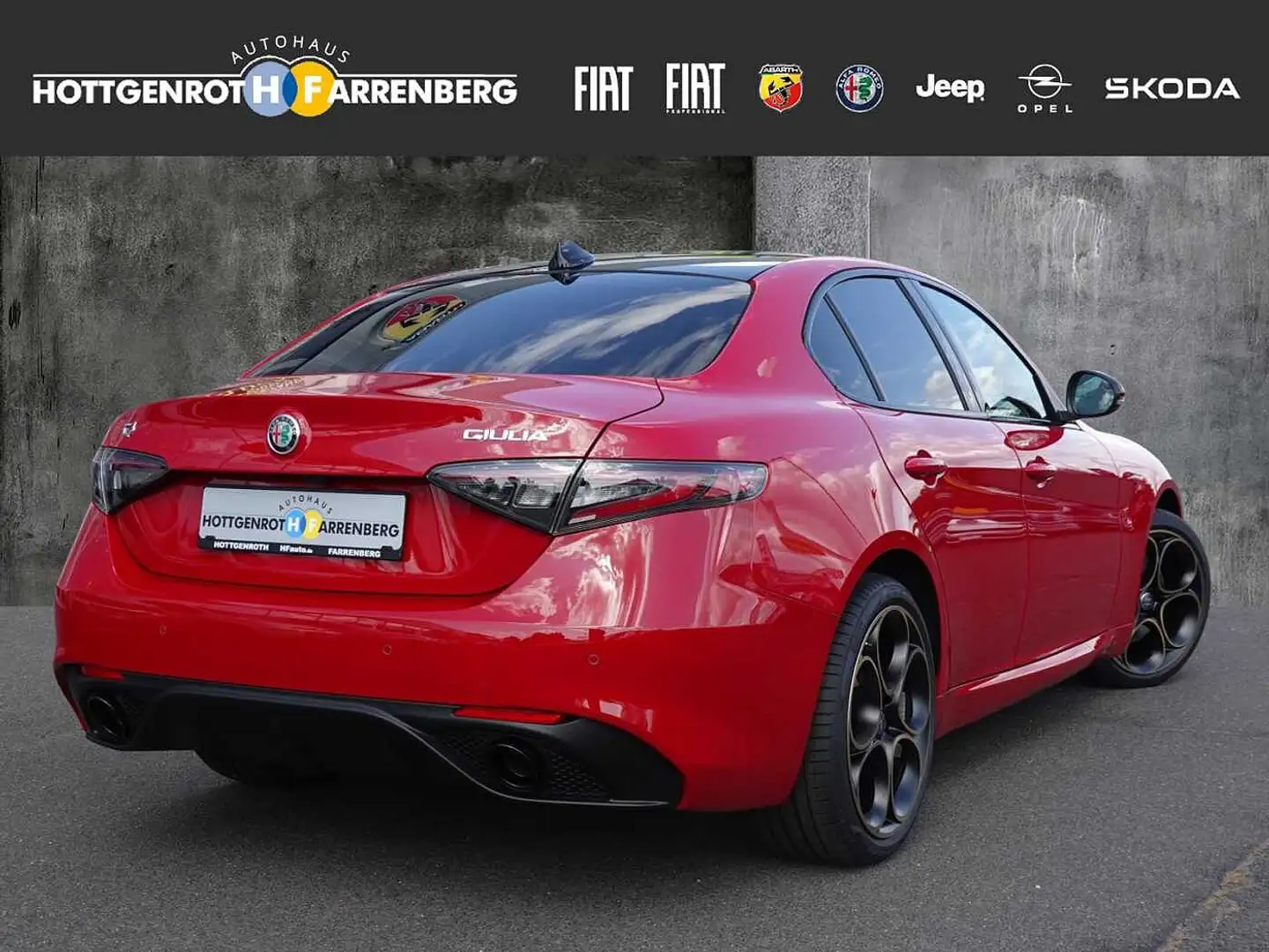 Alfa Romeo Giulia 2.0 Turbo 16V AT8-Q4 Intensa Rot - 2