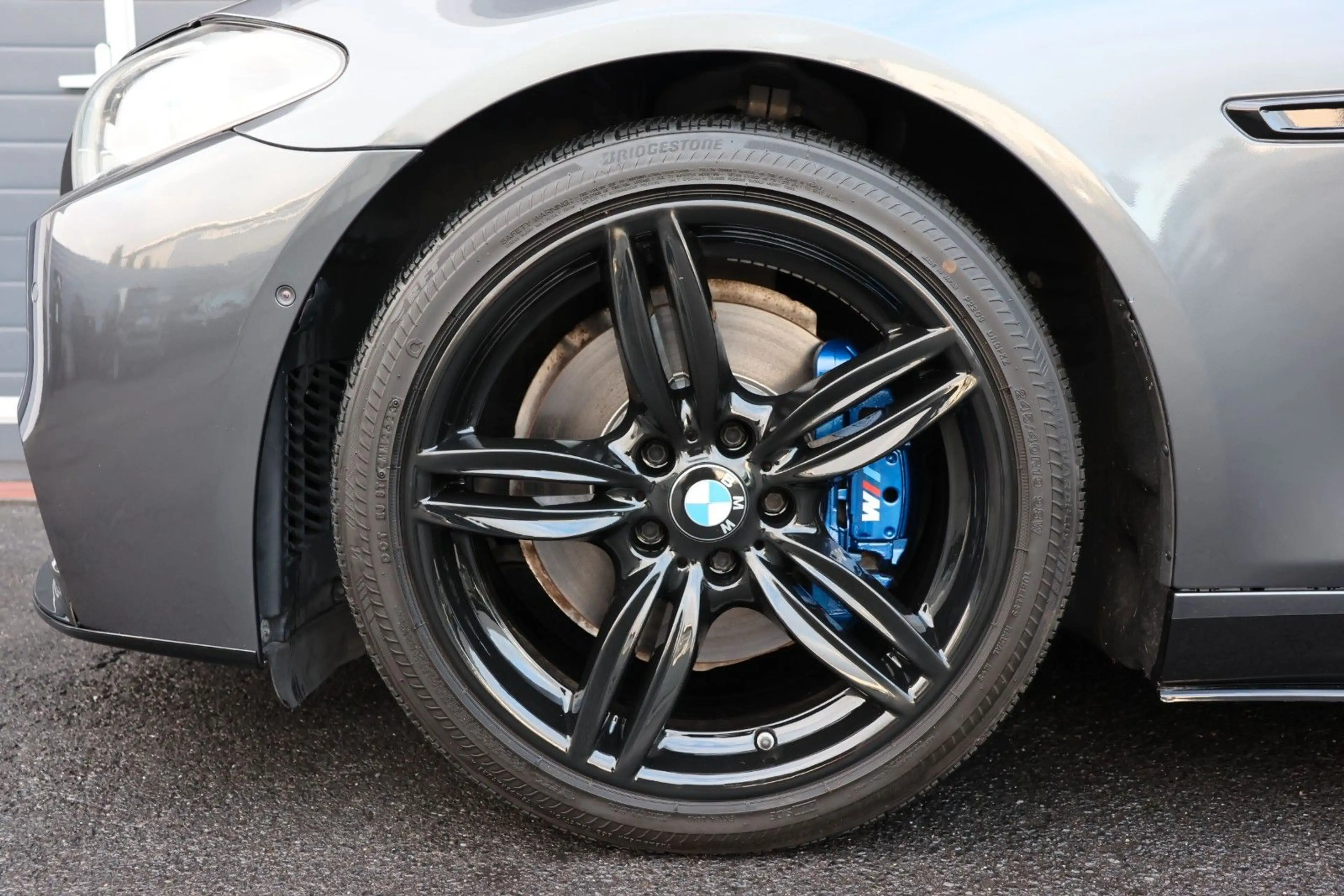 BMW 535 i M/HUD/H&K/TOTW/SHZ/Adaptive LED/SPUR/R19 — photo 8
