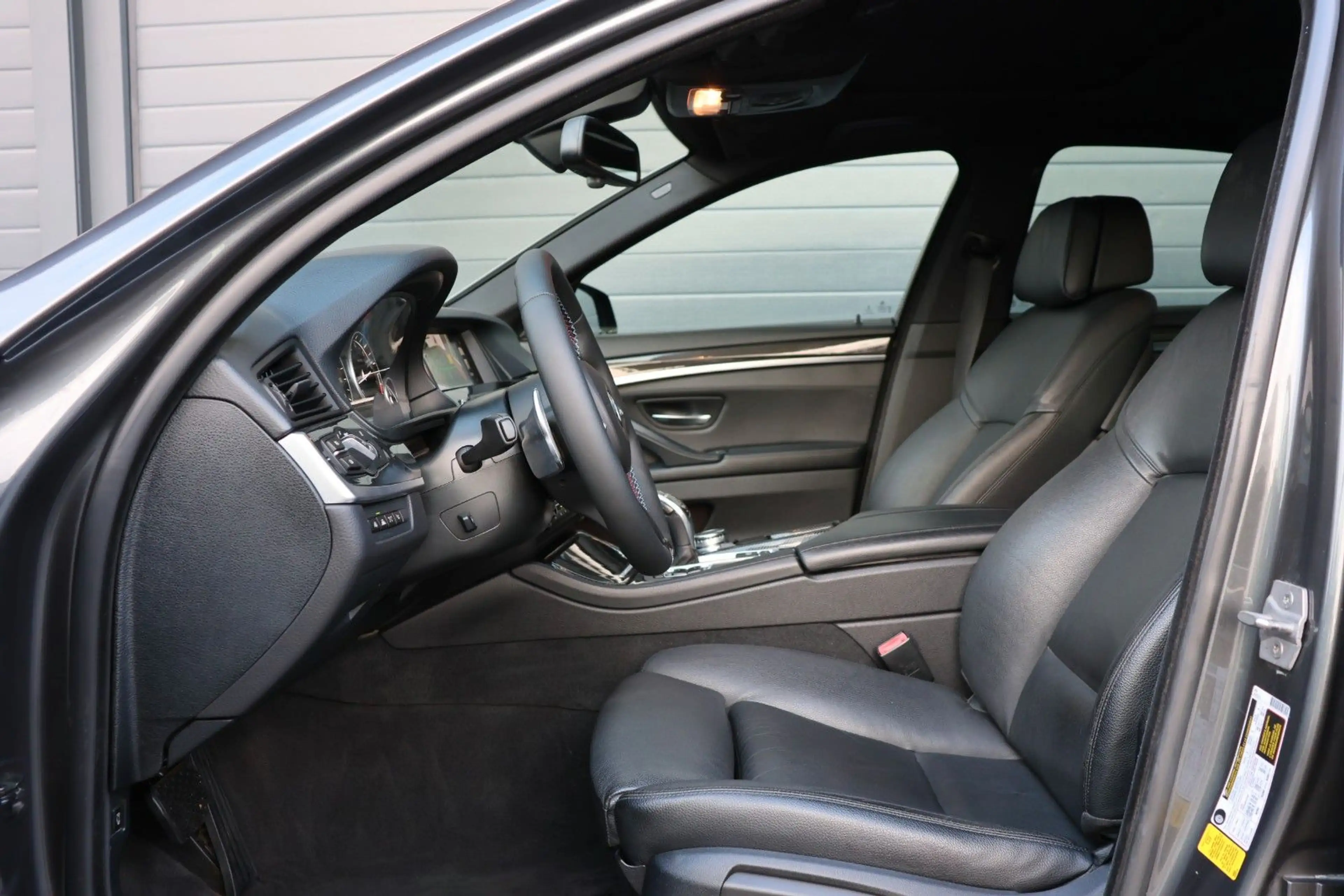 BMW 535 i M/HUD/H&K/TOTW/SHZ/Adaptive LED/SPUR/R19 — photo 15