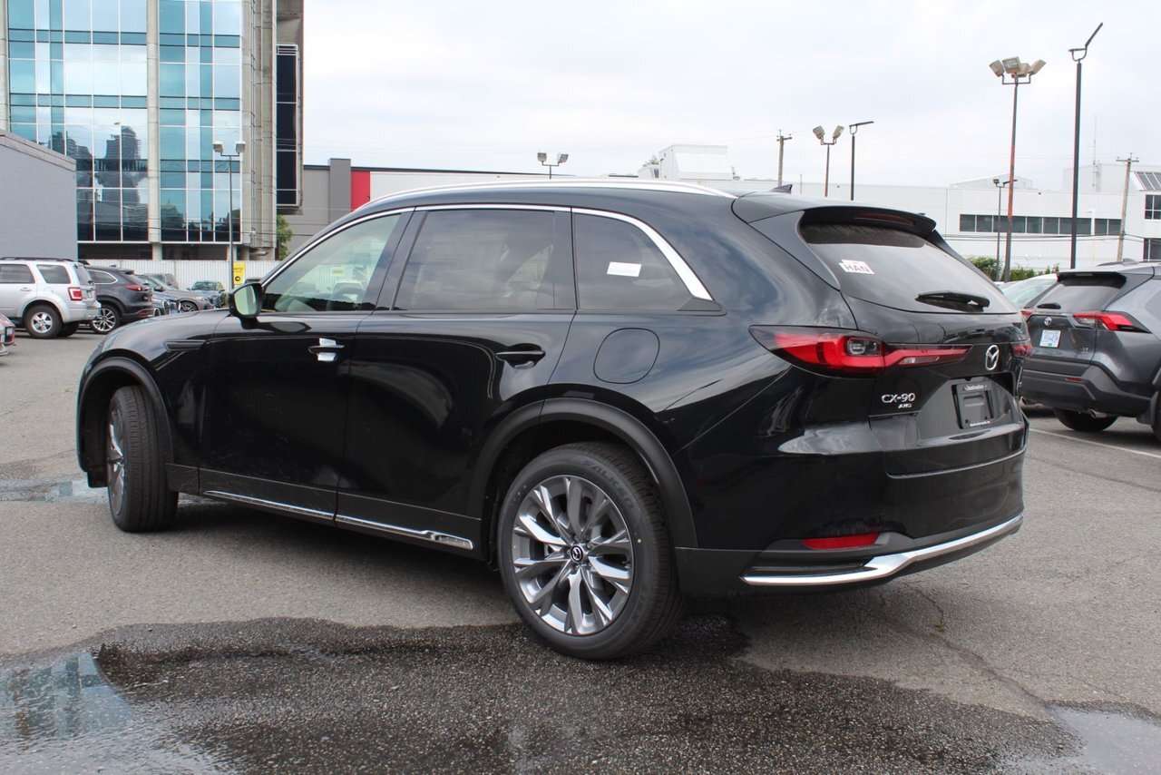 2026 Mazda CX-90 GT Captains chairs! — снимка 1