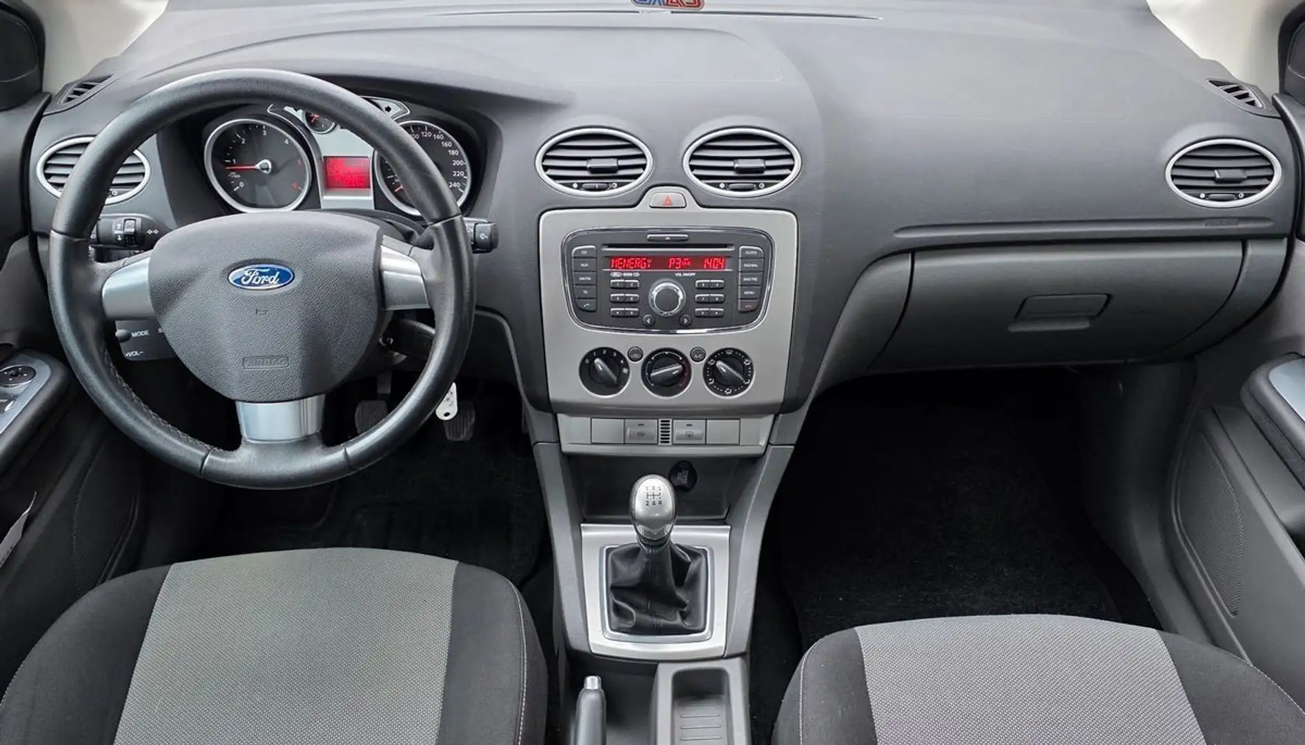 Ford Focus 1.6 TDCI Style+ 110cv Gris - 2