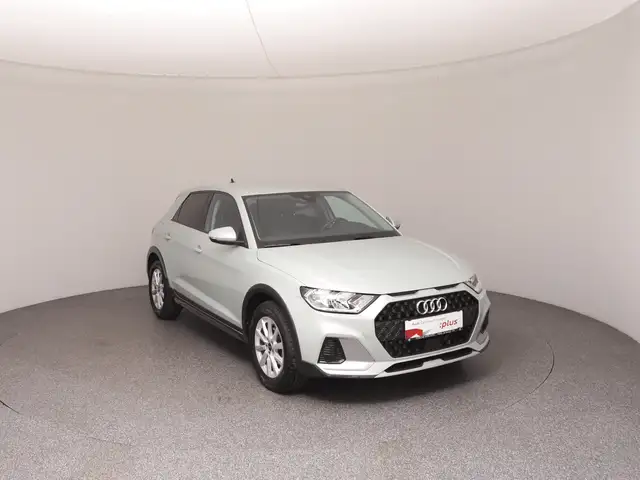 Audi A1 view 2