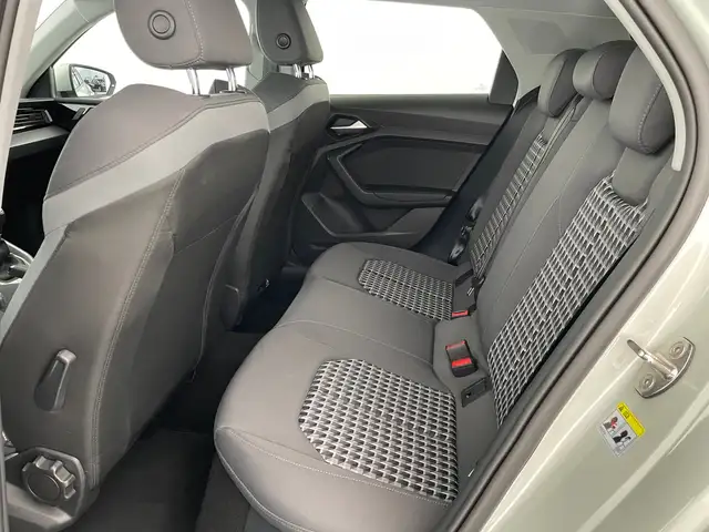 Audi A1 view 13