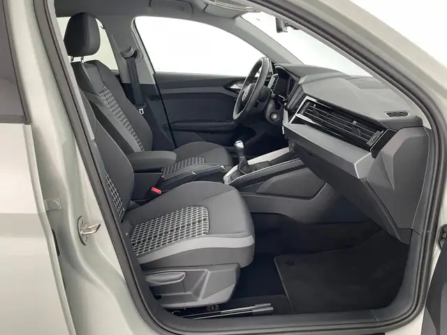 Audi A1 view 12