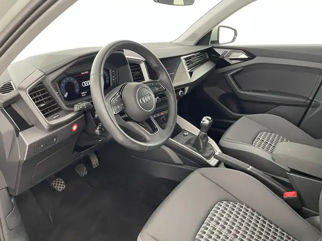 Audi A1 view 10