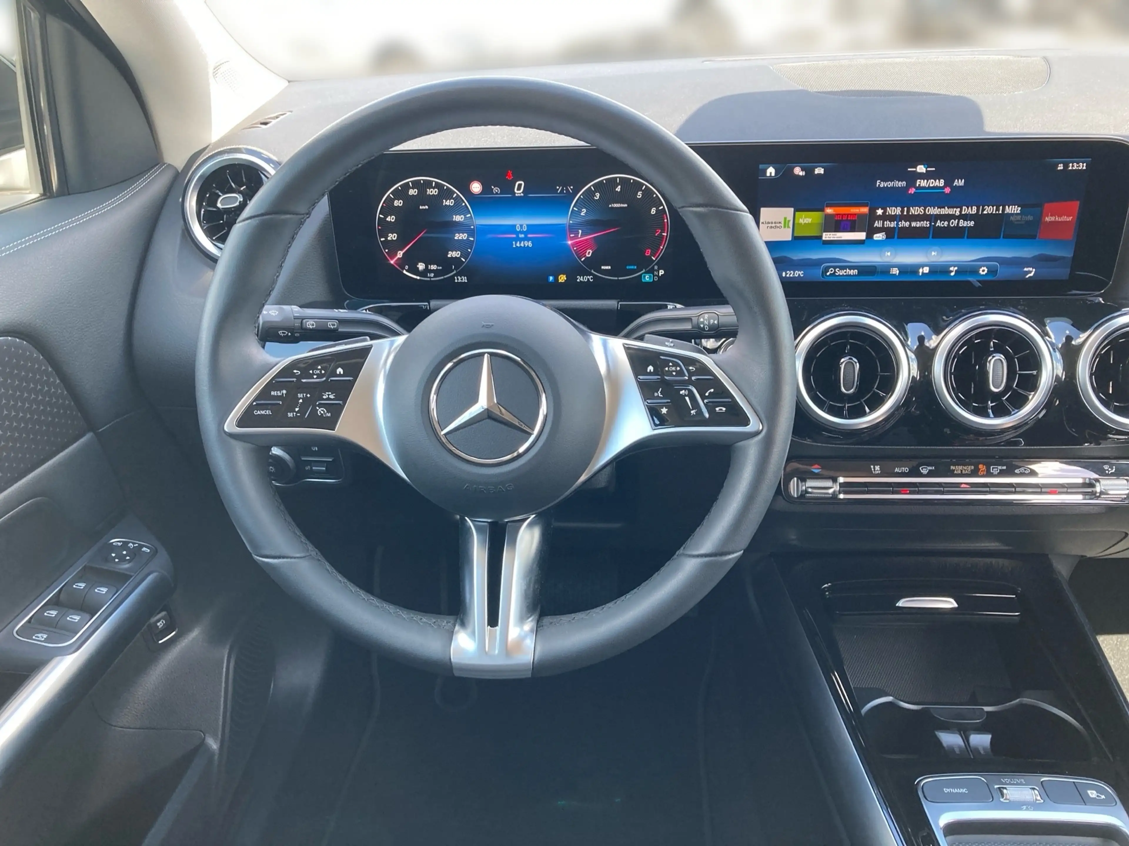 Mercedes-Benz GLA 220 4M Progressive+AHK+Kam+LED+Navi+SHZ+PTS — photo 9