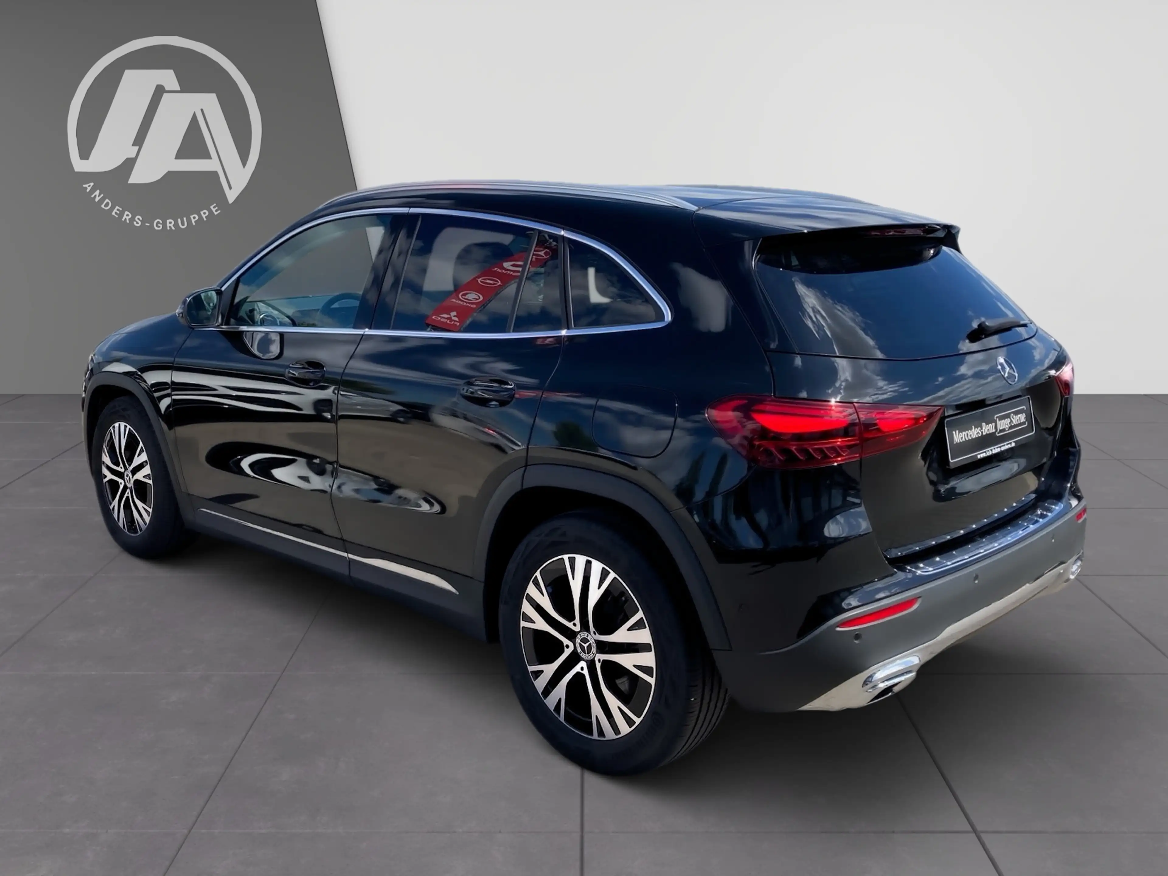 Mercedes-Benz GLA 220 4M Progressive+AHK+Kam+LED+Navi+SHZ+PTS — photo 3