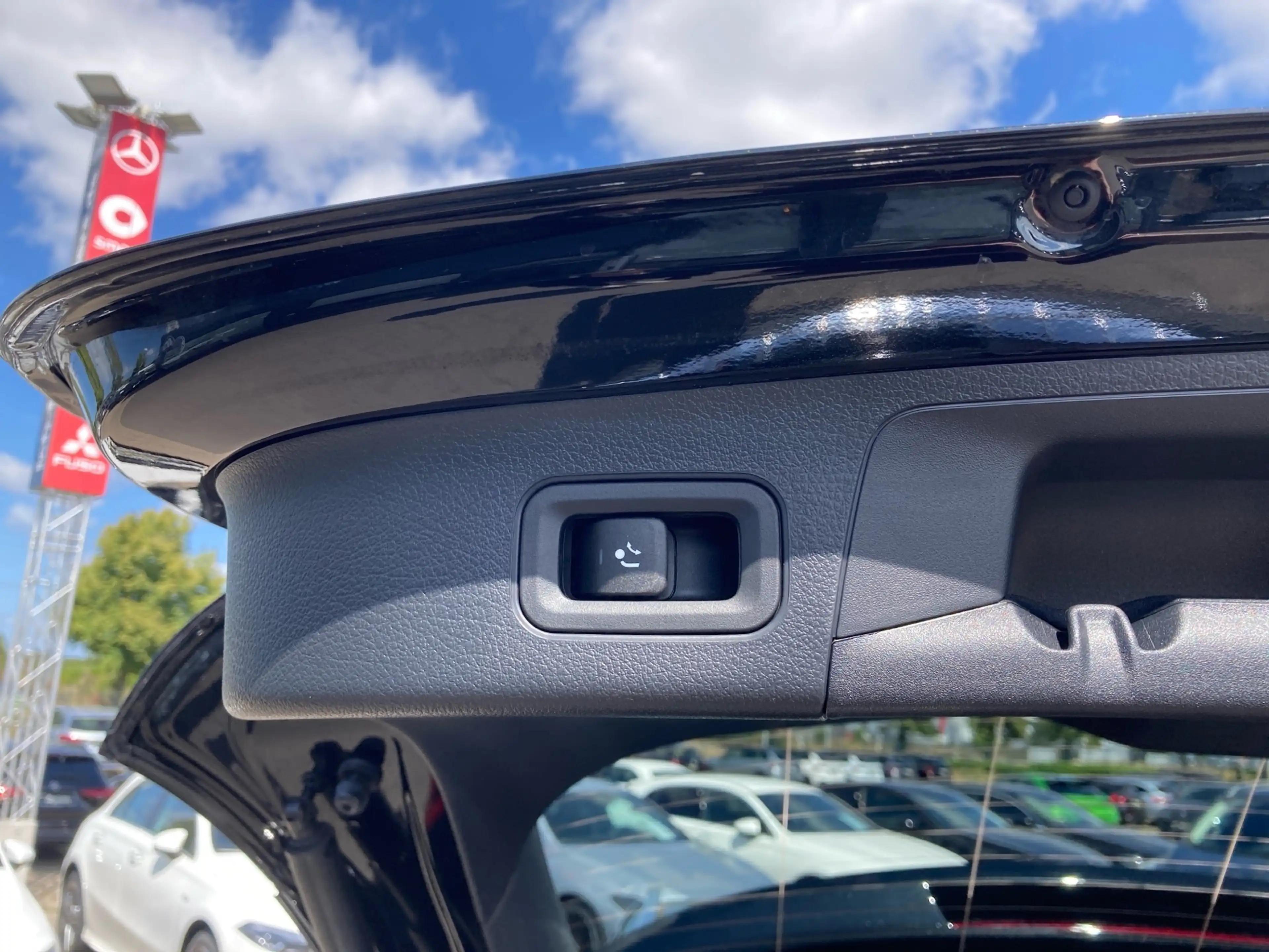 Mercedes-Benz GLA 220 4M Progressive+AHK+Kam+LED+Navi+SHZ+PTS — photo 15