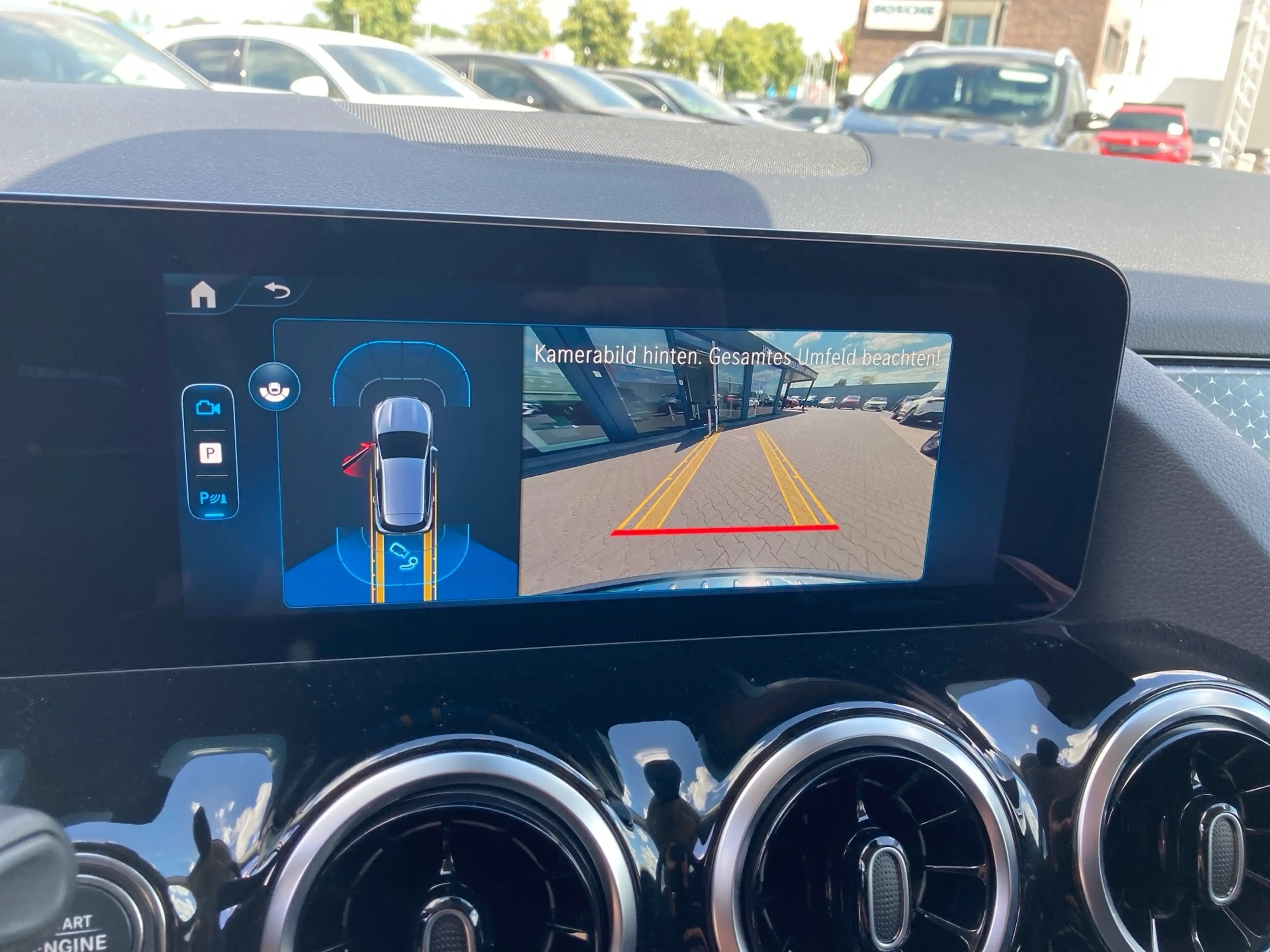 Mercedes-Benz GLA 220 4M Progressive+AHK+Kam+LED+Navi+SHZ+PTS — photo 13