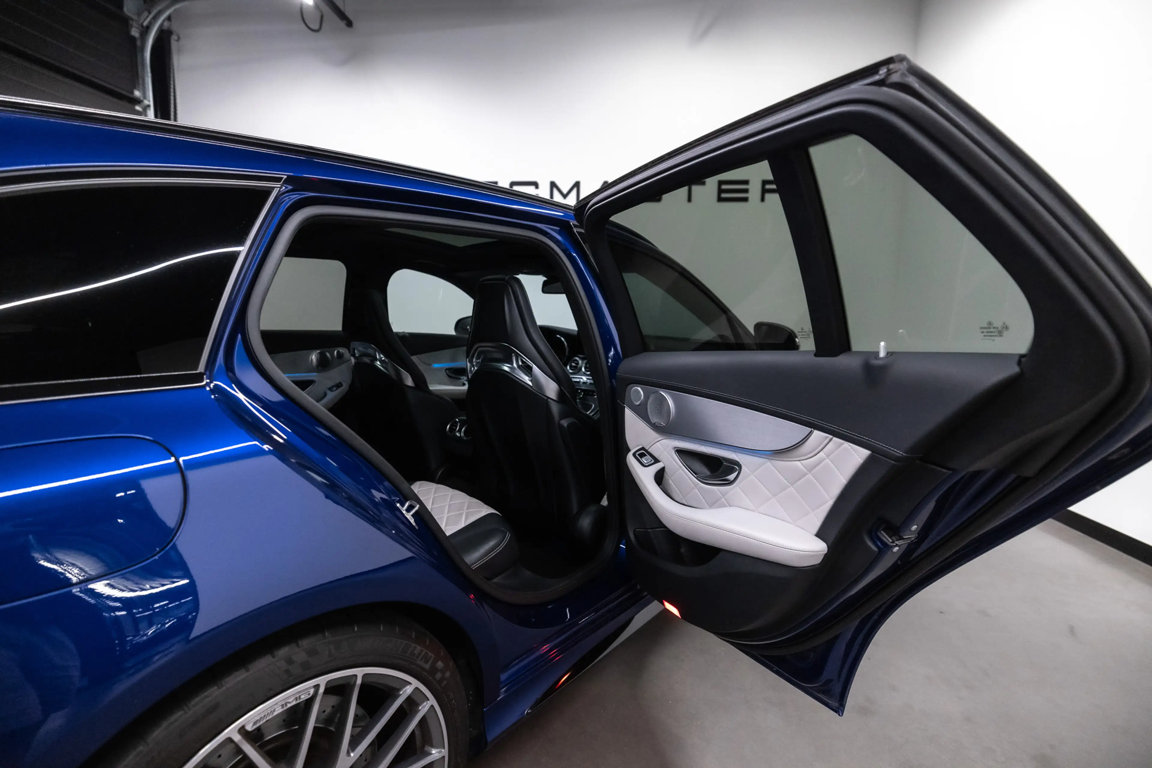 Mercedes-Benz C 63 AMG Estate S Edition 1 Schaalstoelen, Akrapovic, Panor — photo 39