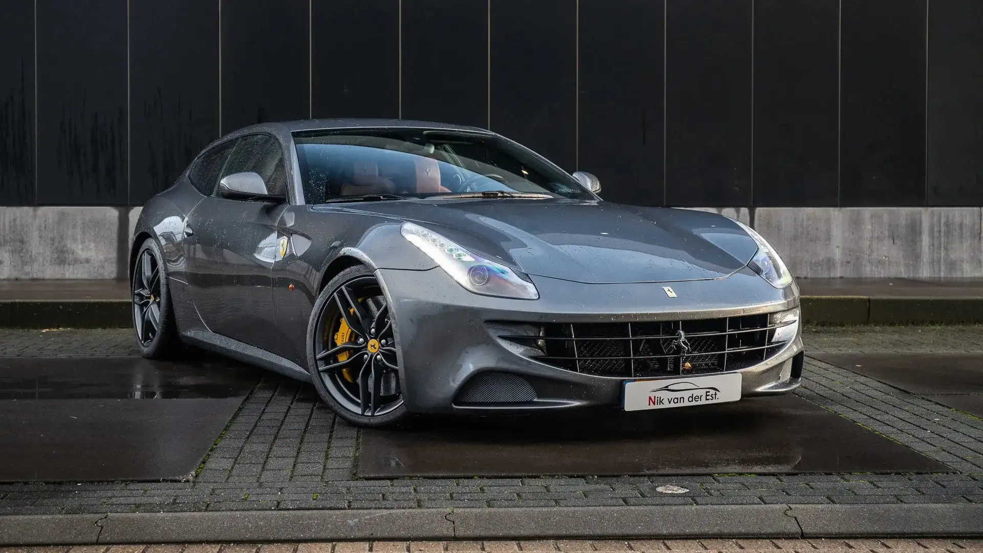 Ferrari FF 6.3 V12 Grau - 2