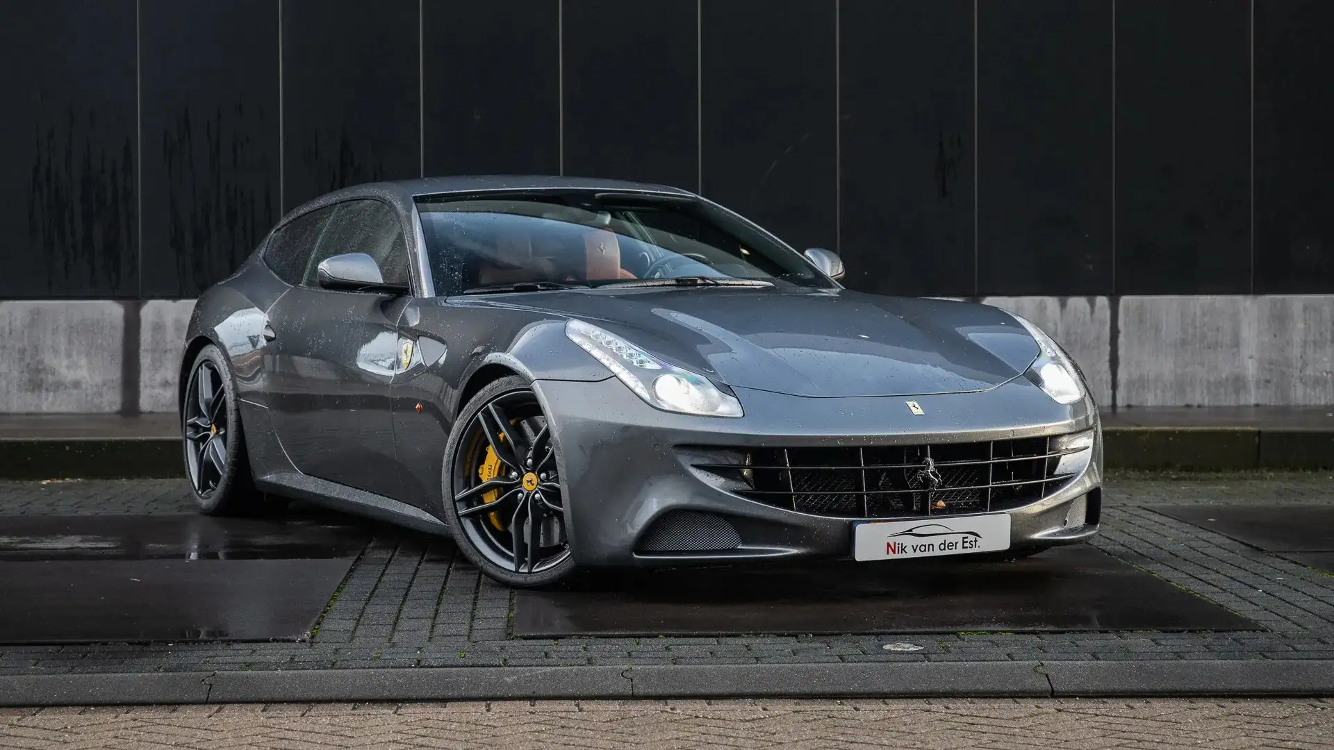 Ferrari FF 6.3 V12 Grau - 1
