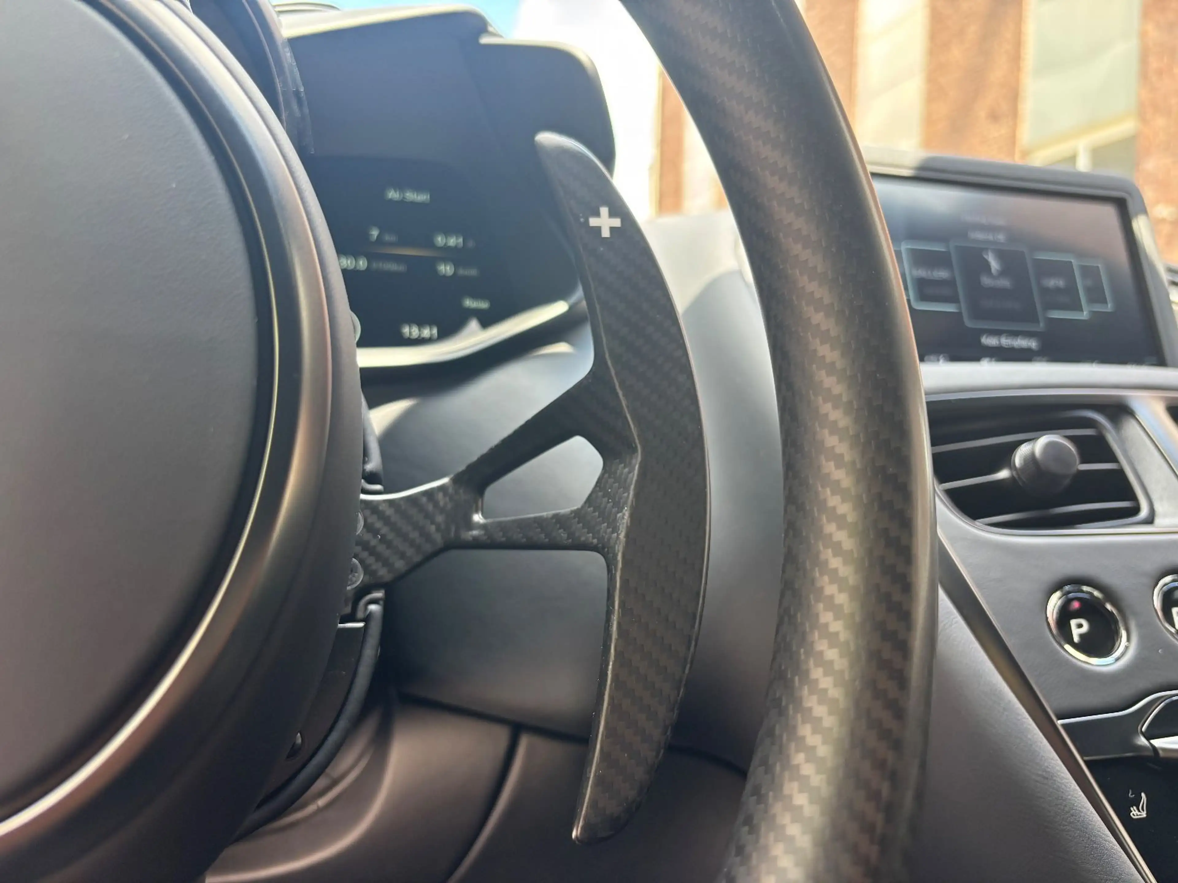 Aston Martin DBS 5.2 V12 770 Ultimate 1/300 Carbon Seats PPF — photo 20