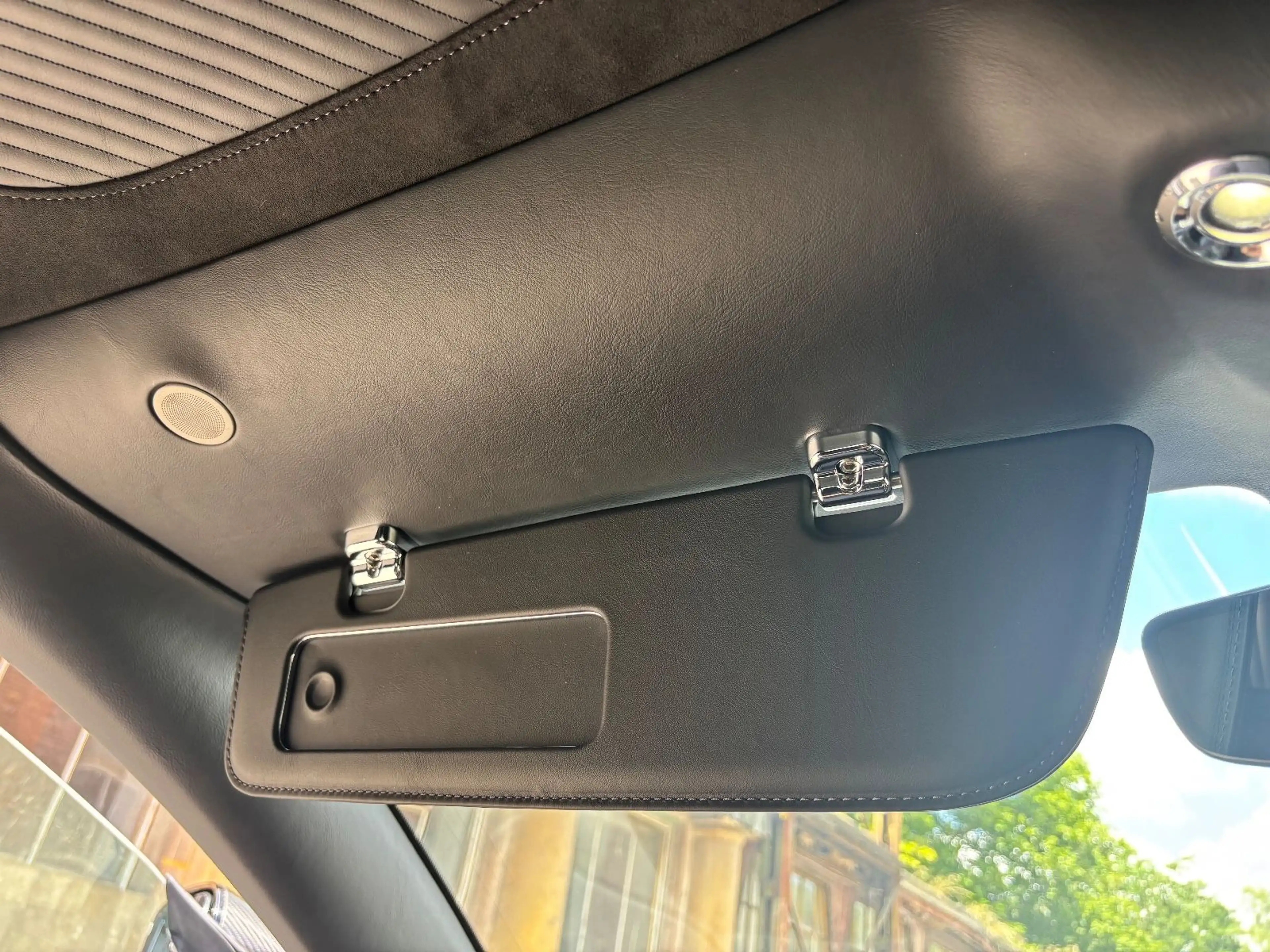 Aston Martin DBS 5.2 V12 770 Ultimate 1/300 Carbon Seats PPF — photo 18