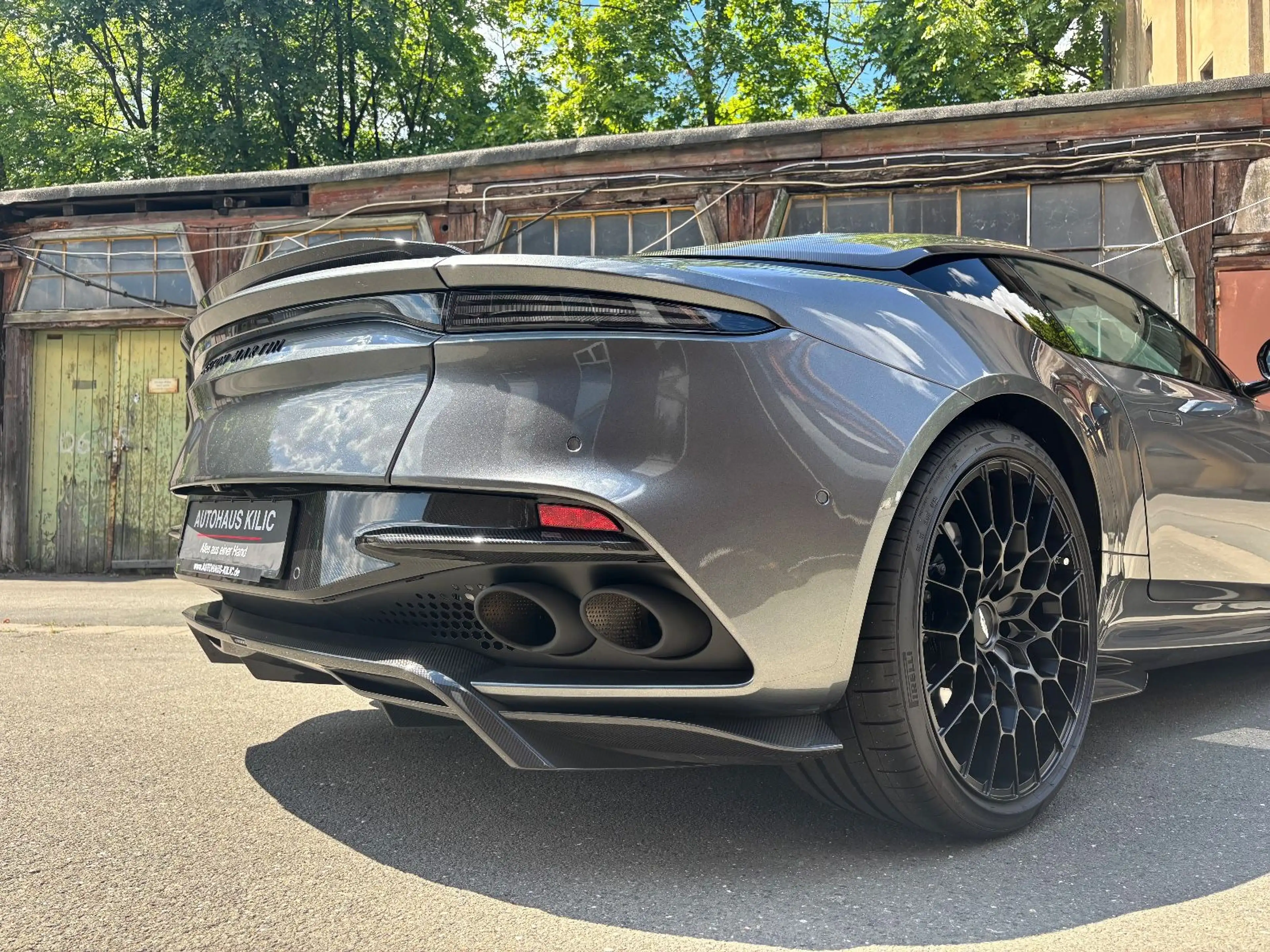Aston Martin DBS 5.2 V12 770 Ultimate 1/300 Carbon Seats PPF — photo 33