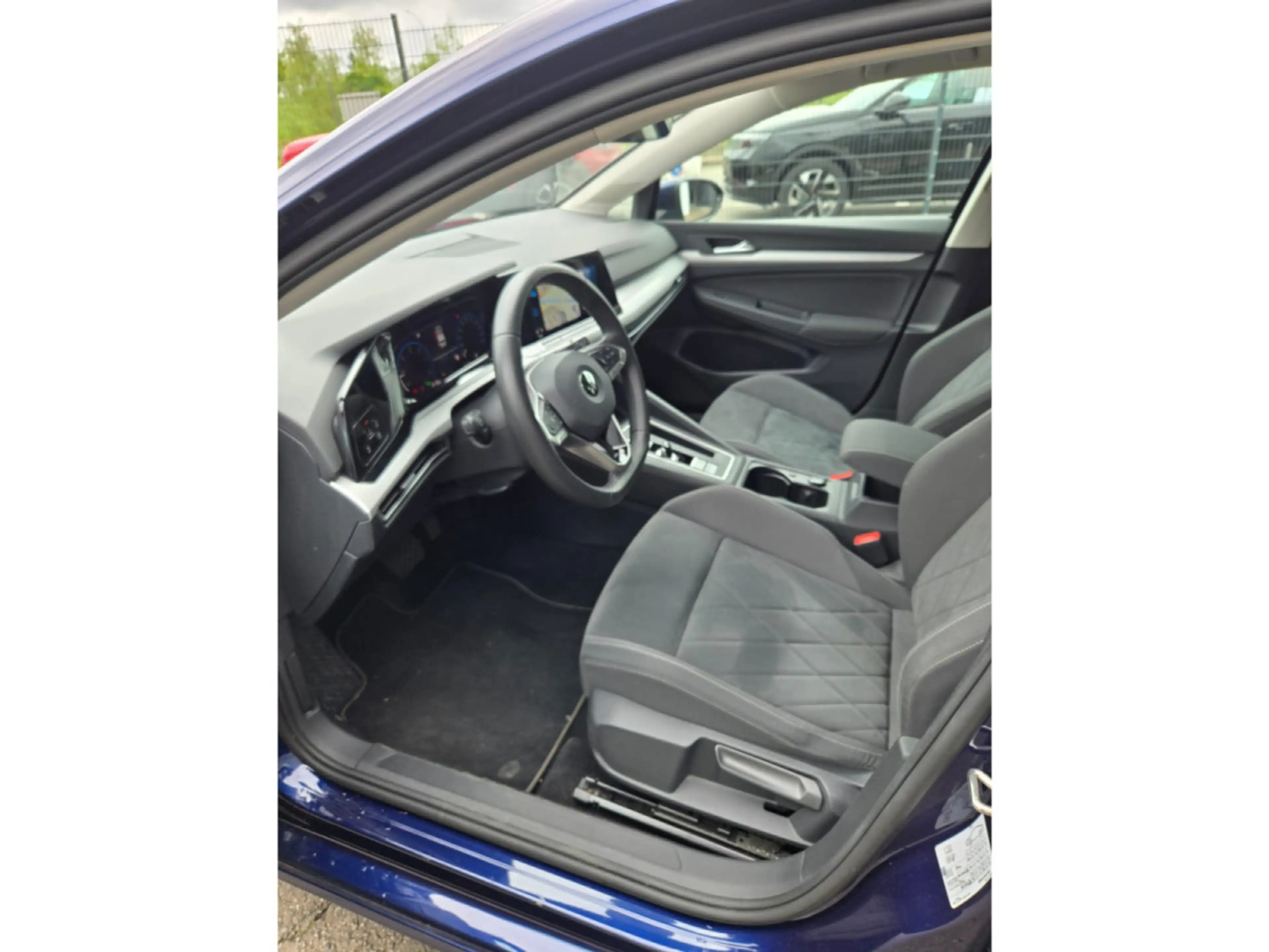 Volkswagen Golf Variant 2.0 TDI DSG LIFE — photo 5