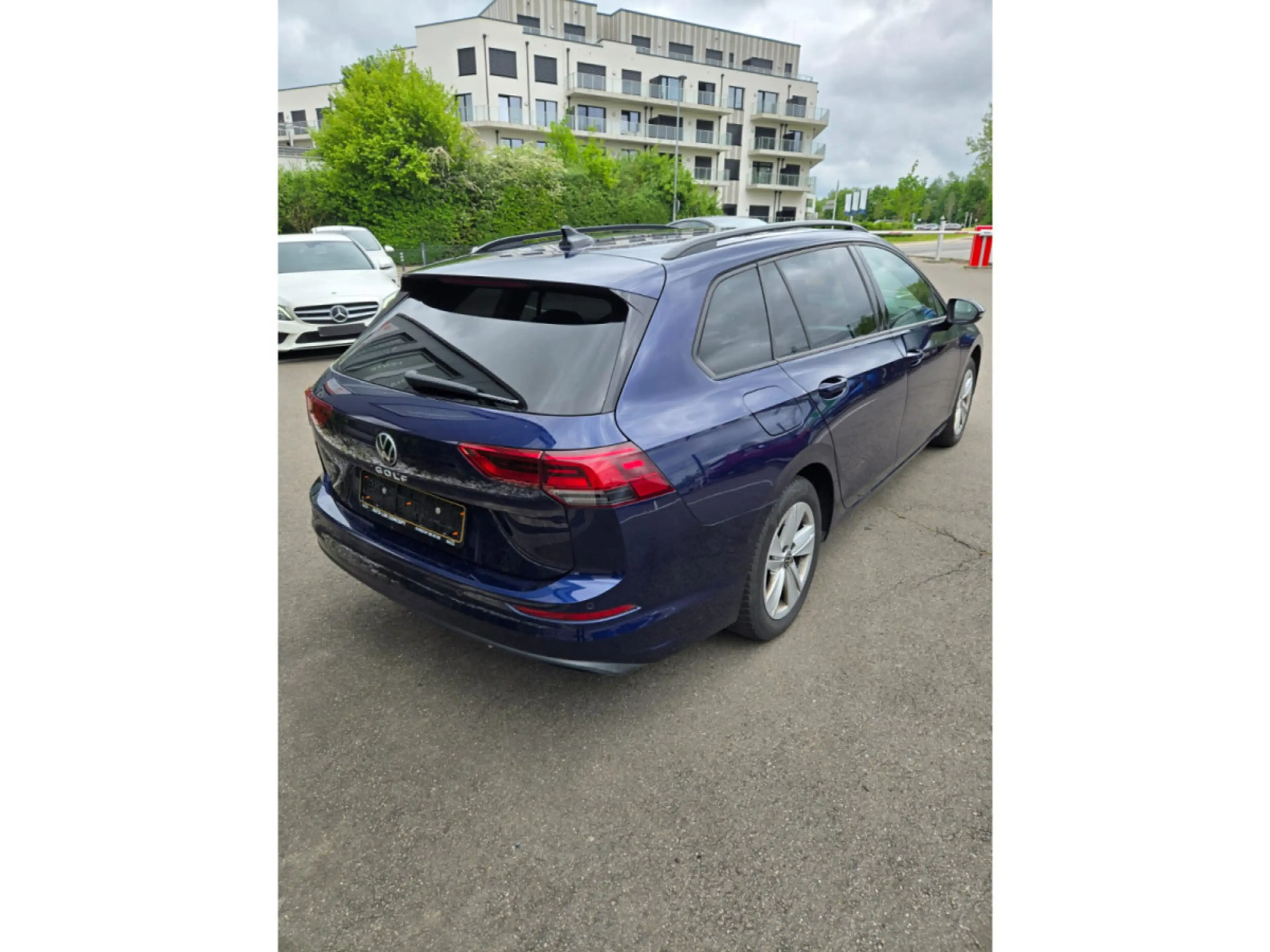 Volkswagen Golf Variant 2.0 TDI DSG LIFE — photo 8