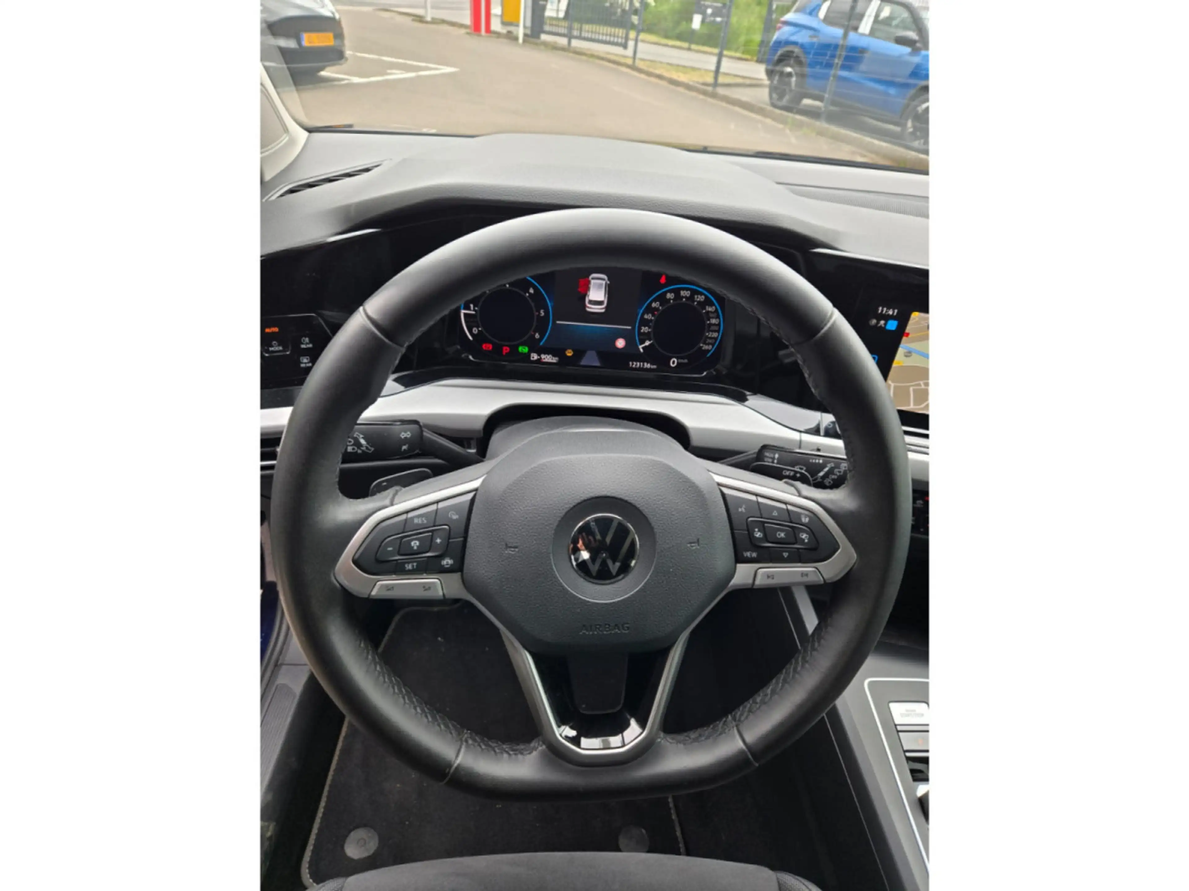 Volkswagen Golf Variant 2.0 TDI DSG LIFE — photo 2