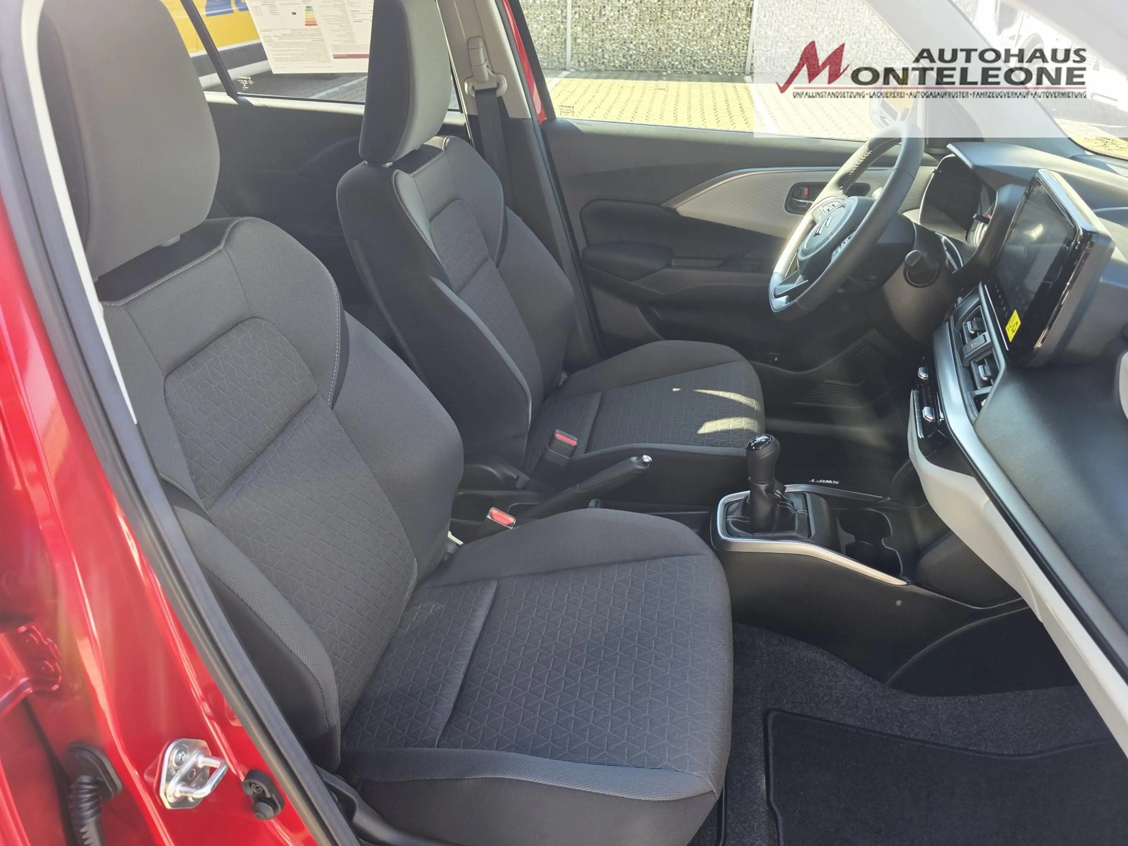 Suzuki Swift SWIFT 1.2 Comfort+ Allgrip Hybrid 4x4 — photo 9