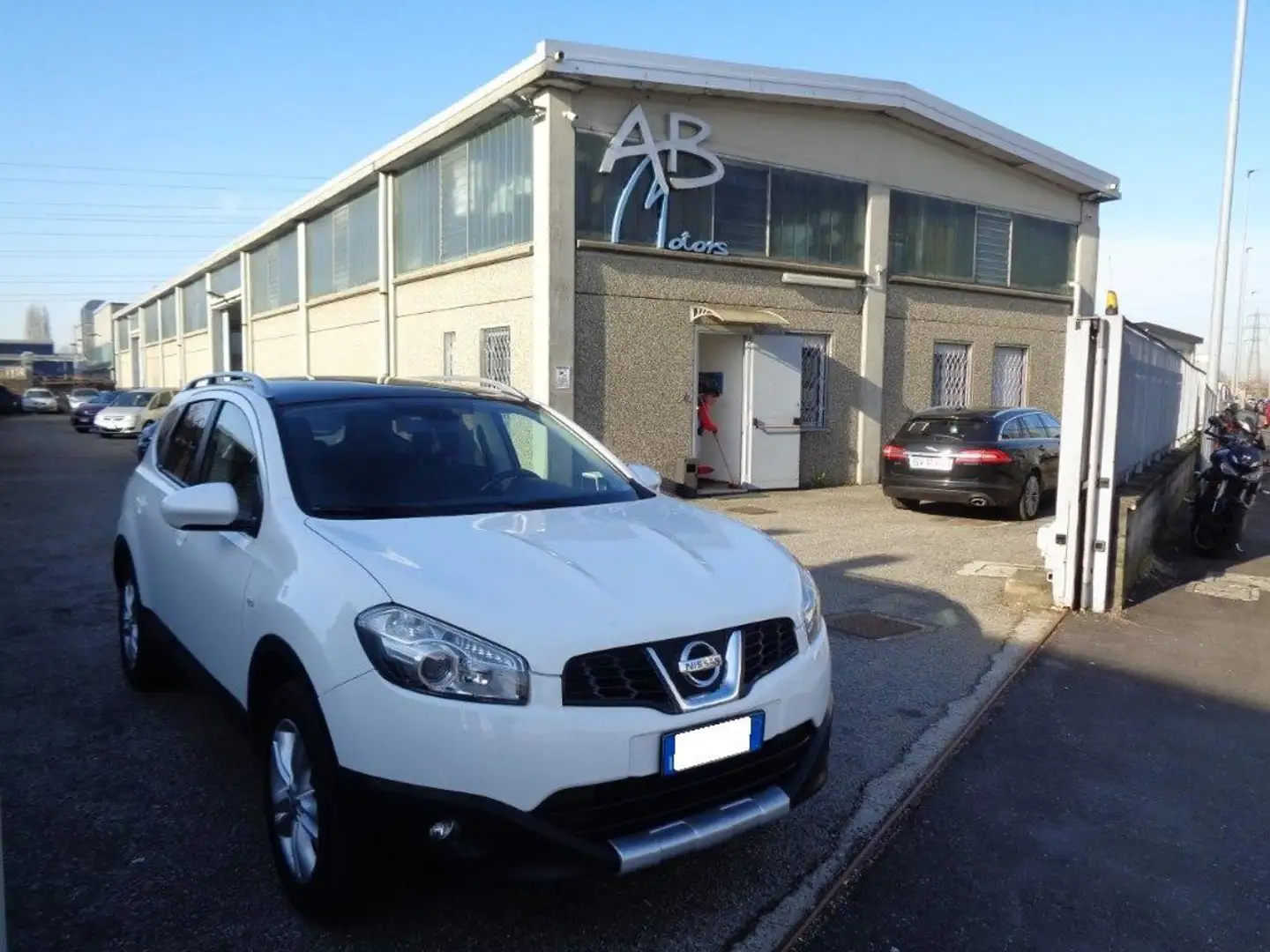 Nissan Qashqai+2 2.0 16V n-tec *4X4* *7 POSTI* *FINANZIABILE* Fehér - 1