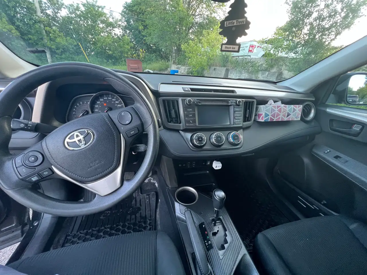 Toyota RAV 4 photo Toyota RAV 4