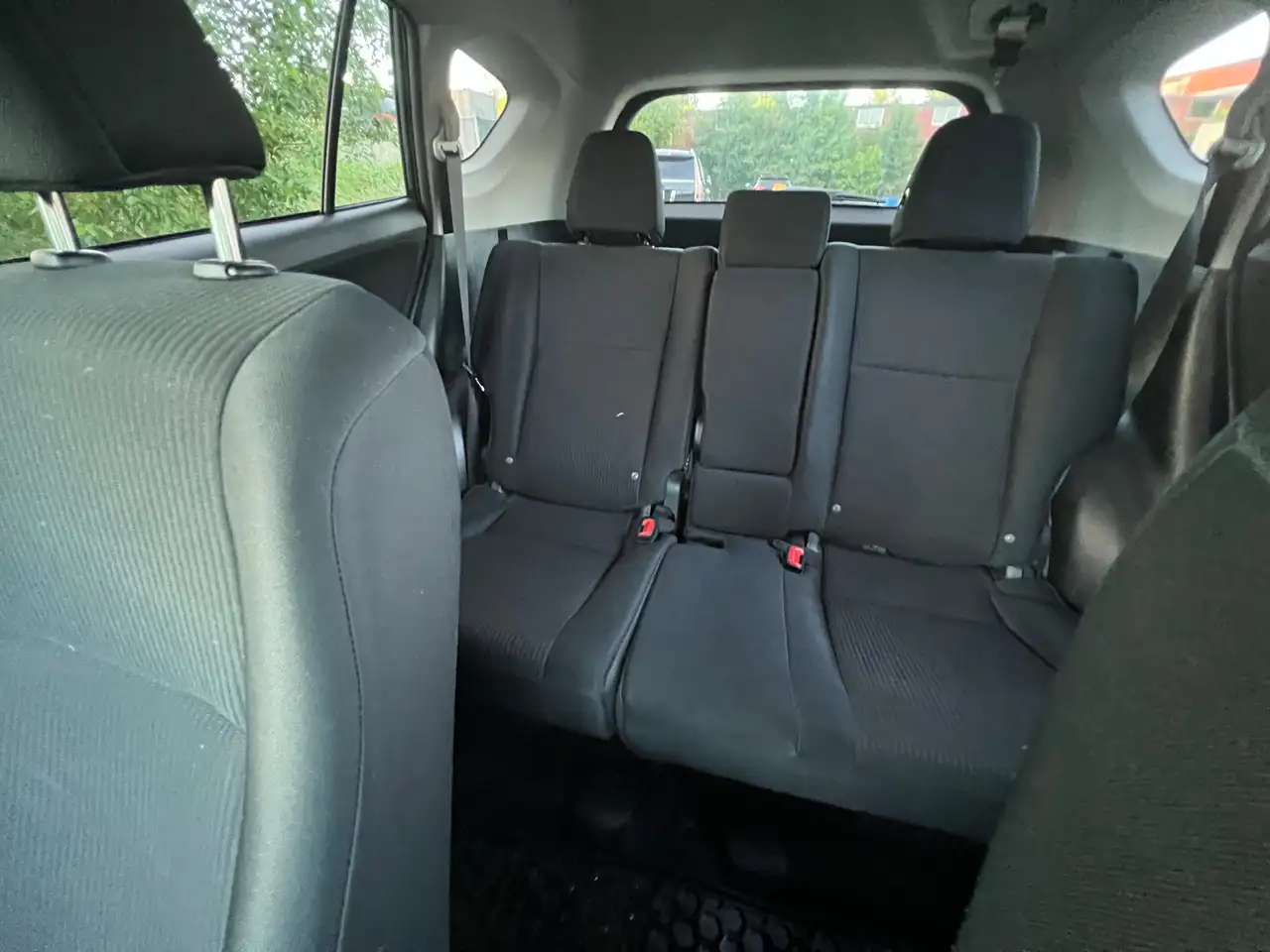 Toyota RAV 4 photo Toyota RAV 4