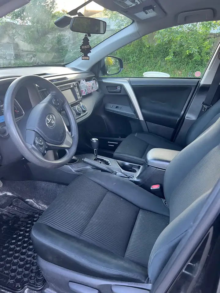Toyota RAV 4 photo Toyota RAV 4