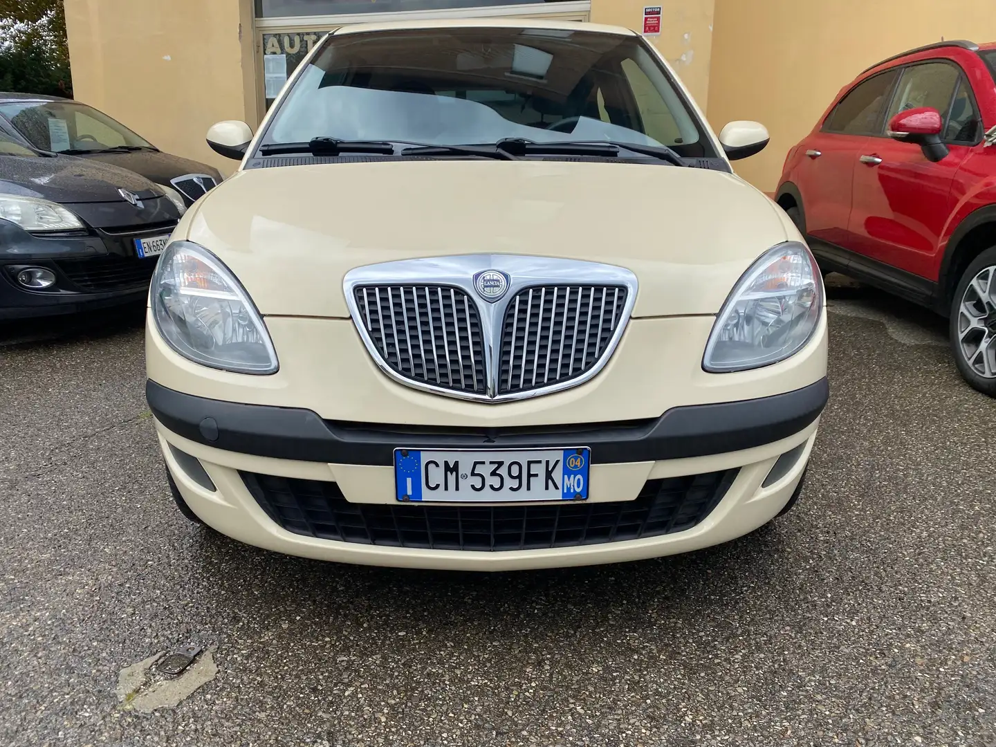 Lancia Ypsilon Ypsilon II 2003 1.2 8v Argento NEOPATENTATI!!! Beige - 2