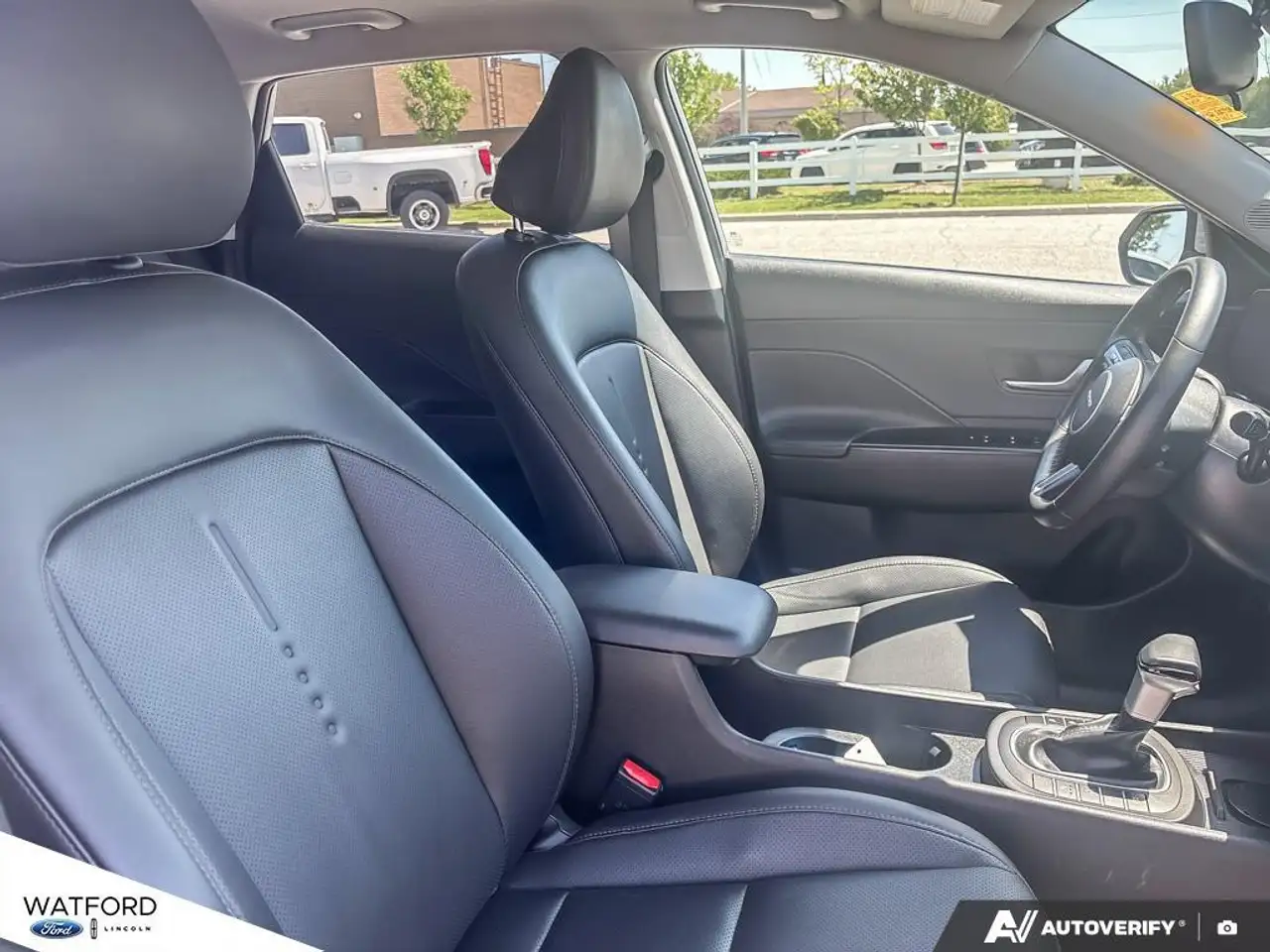 Hyundai KONA снимка Hyundai KONA
