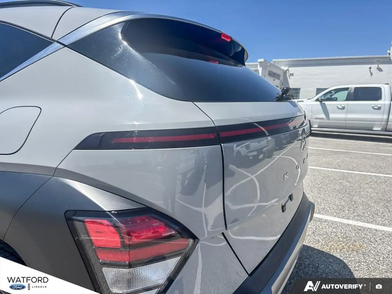 Hyundai KONA снимка Hyundai KONA