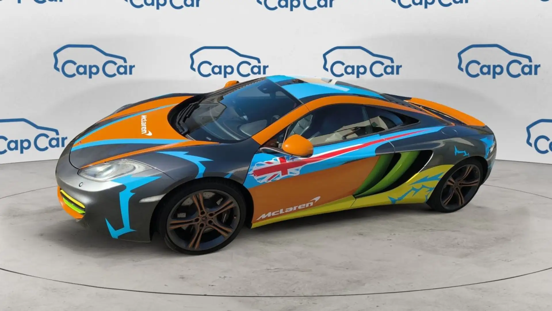 McLaren MP4-12C 3.8 V8 600 BVA . - 2