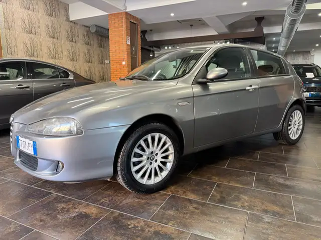 Alfa Romeo 147 147 II 2004 5p 1.6 ts 16v Impression 105cv