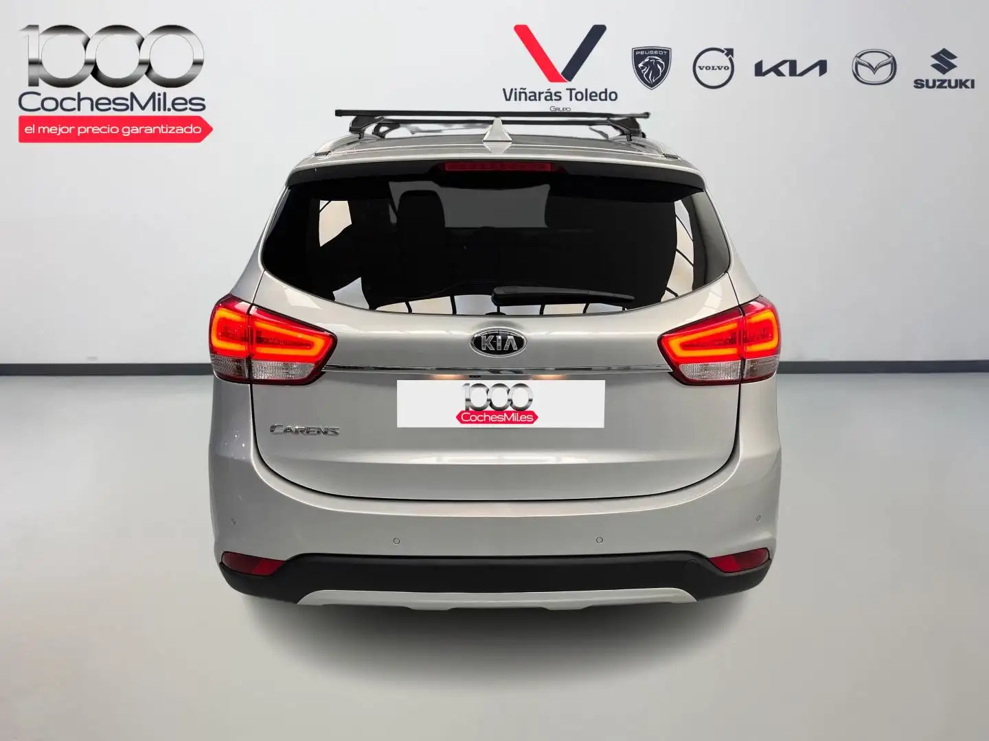 Kia Carens 1.6 GDi Drive 135 Plateado - 2
