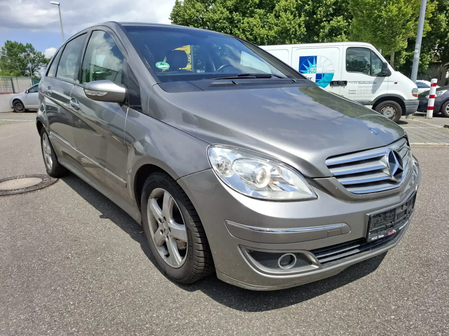 Mercedes-Benz B 200 Turbo Autotronic Automatik Stříbrná - 1