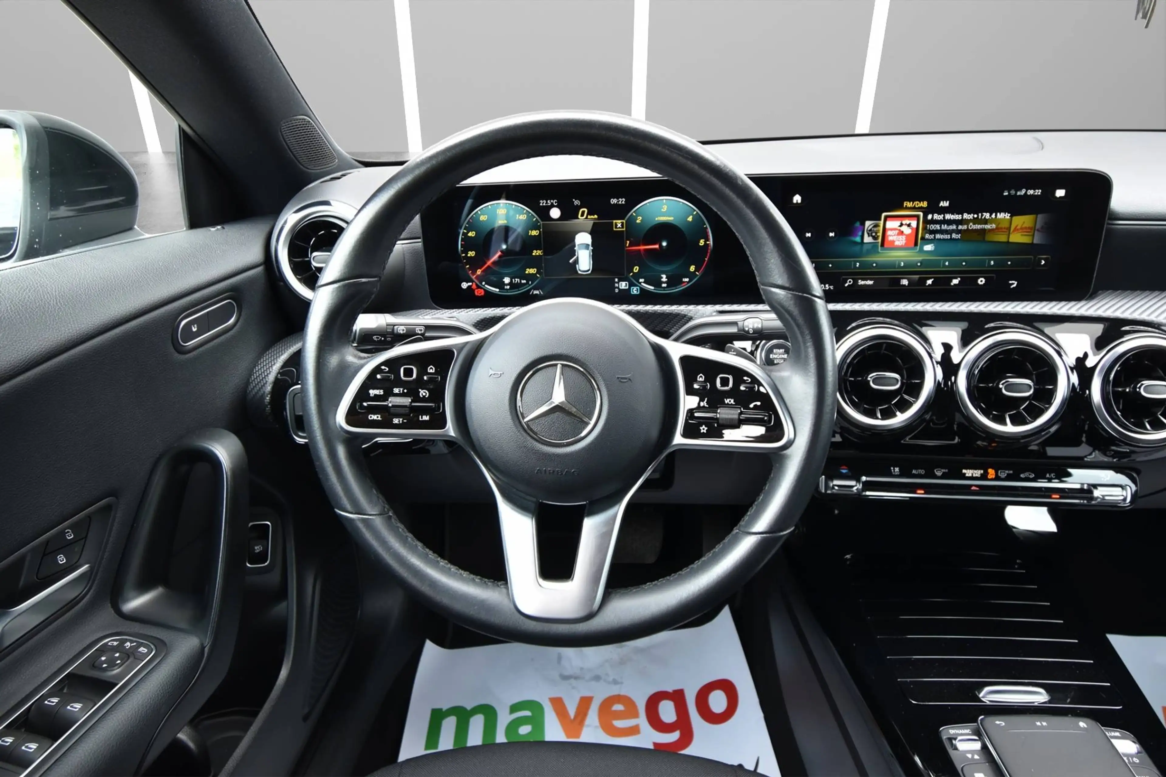 Mercedes-Benz CLA 180 d Shooting Brake Aut. ***LED*VIRTUAL-COCKPIT** — photo 13