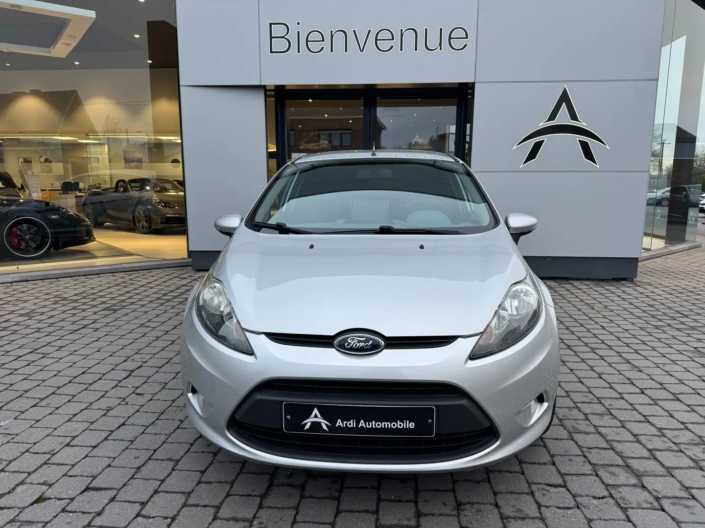 Ford Fiesta 1.2*GARANTIE 12 MOIS*BLUETOOTH* Gris - 2