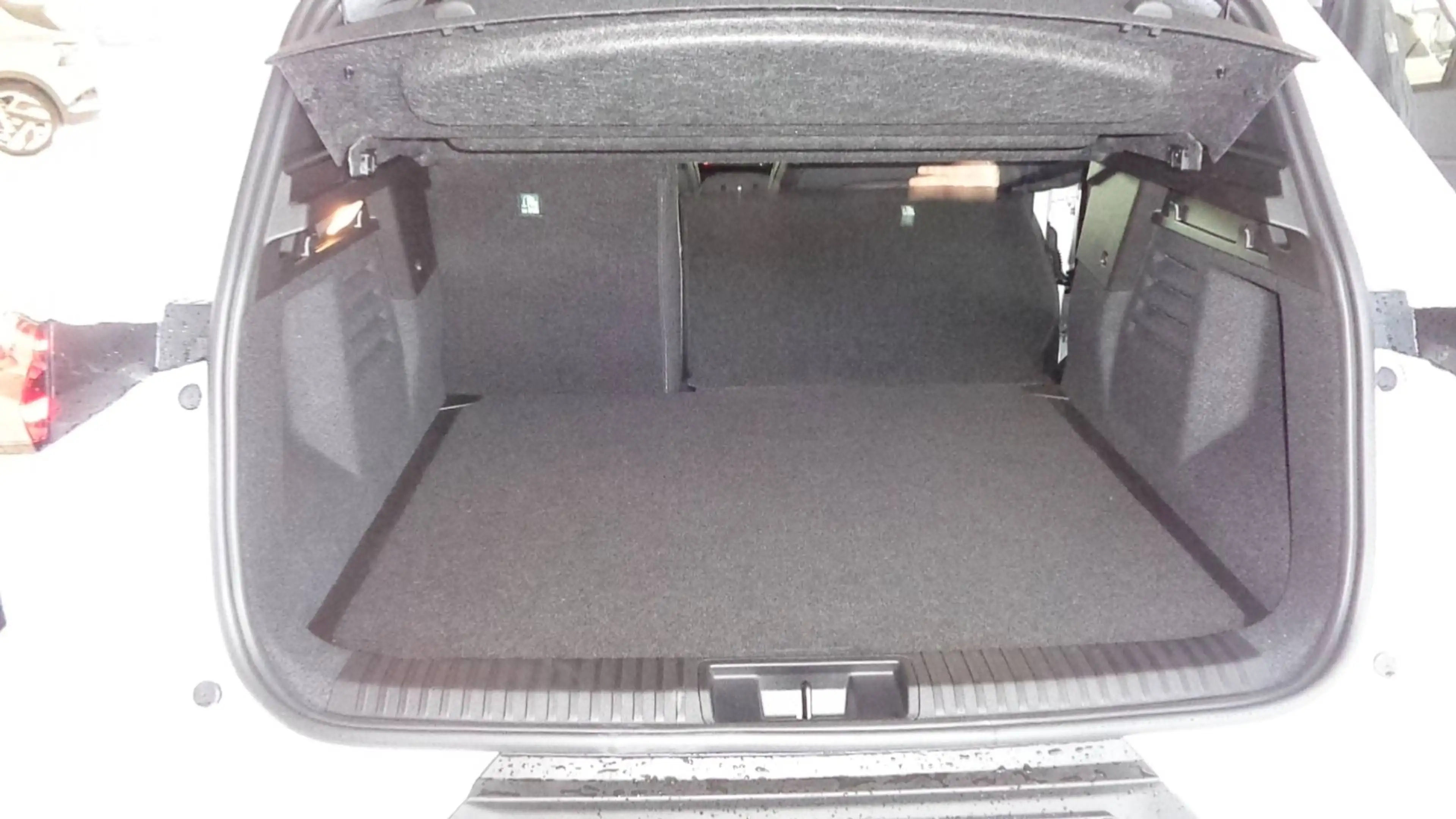Mitsubishi Grandis Grandis 1.8 Hybrid Edition 360°Kamera- — photo 7