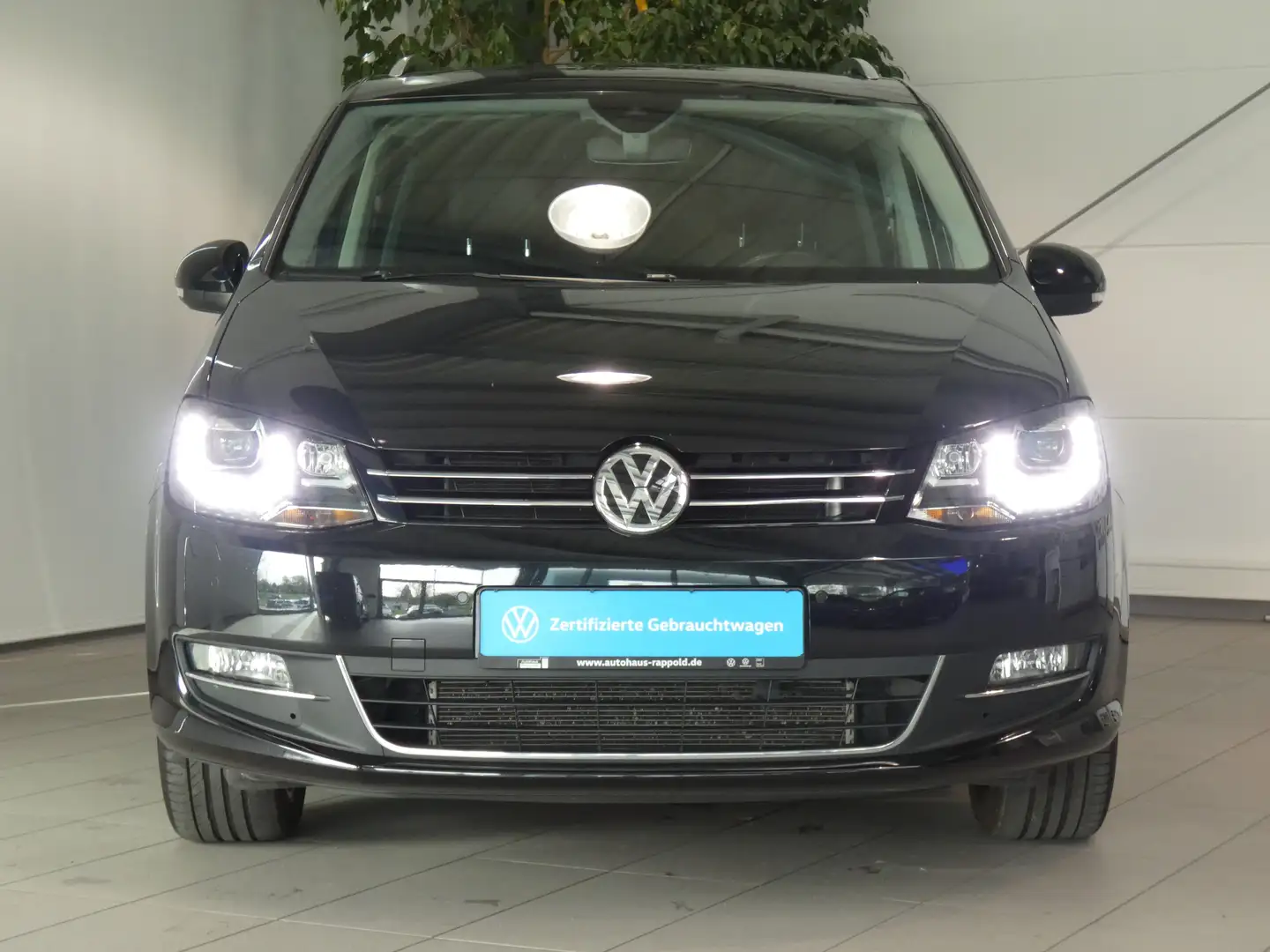 Volkswagen Sharan 2.0 TDI Highline 4Motion DSG XENON SPORTPAKET AHK Schwarz - 2