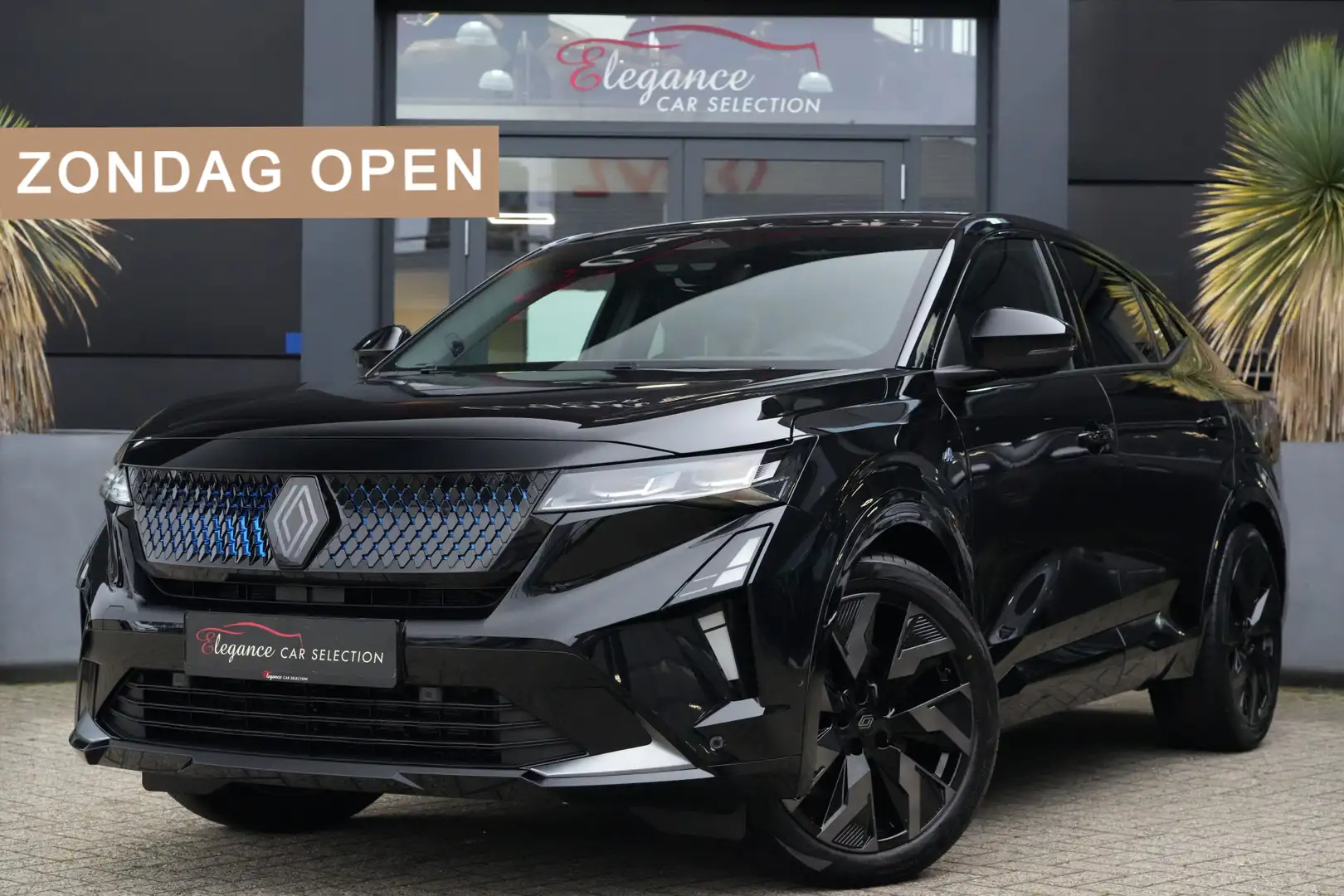 Renault Rafale 1.2 E-Tech 4x4 Plug-in Hybrid 300 Esprit Alpine 30 Schwarz - 1