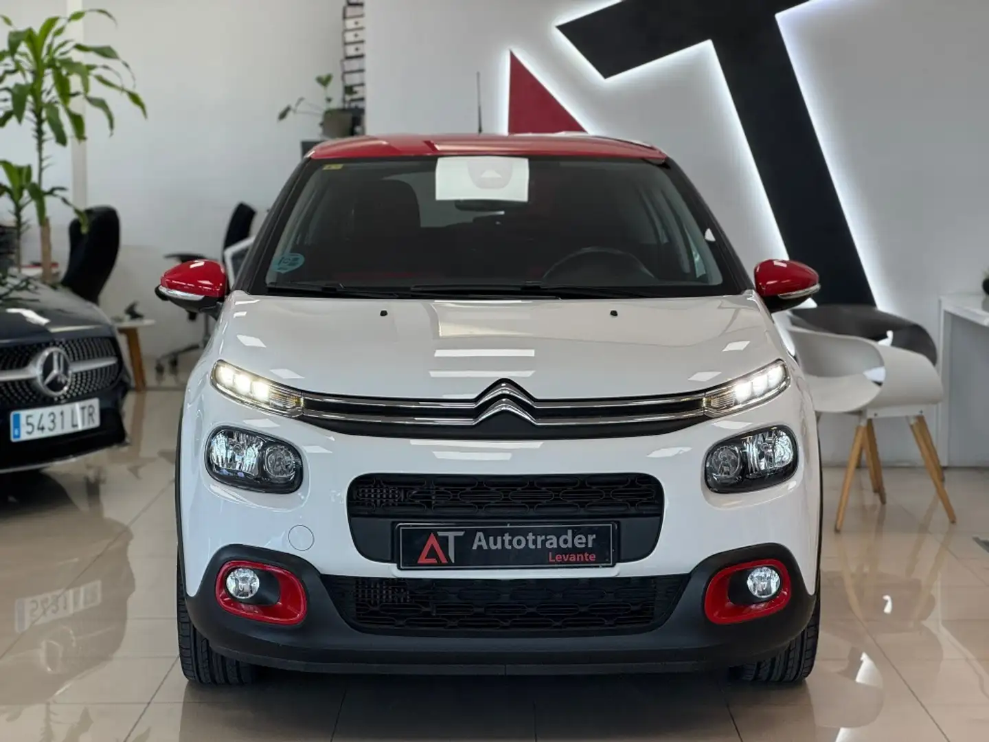 Citroen C3 1.5BlueHDi S&S Shine 100 Blanc - 2