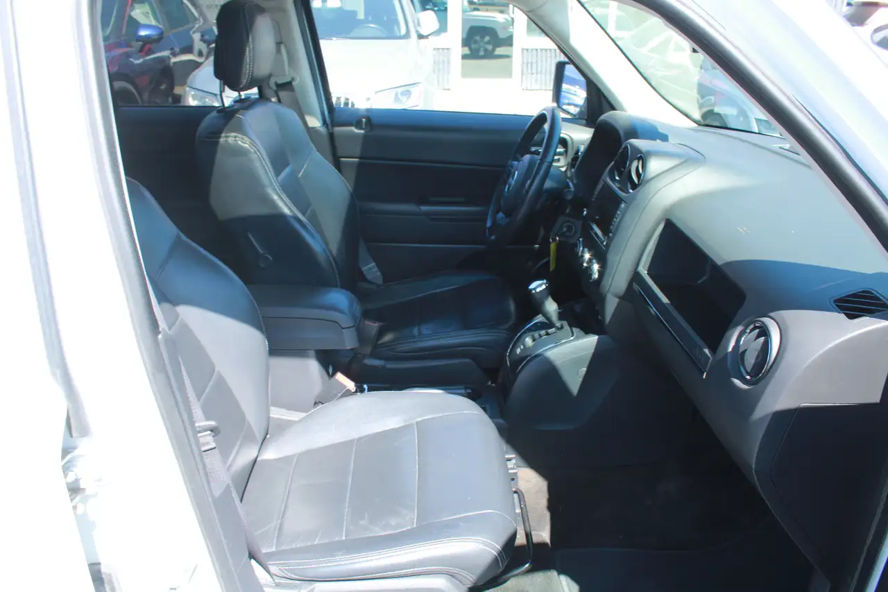 Jeep Patriot снимка Jeep Patriot