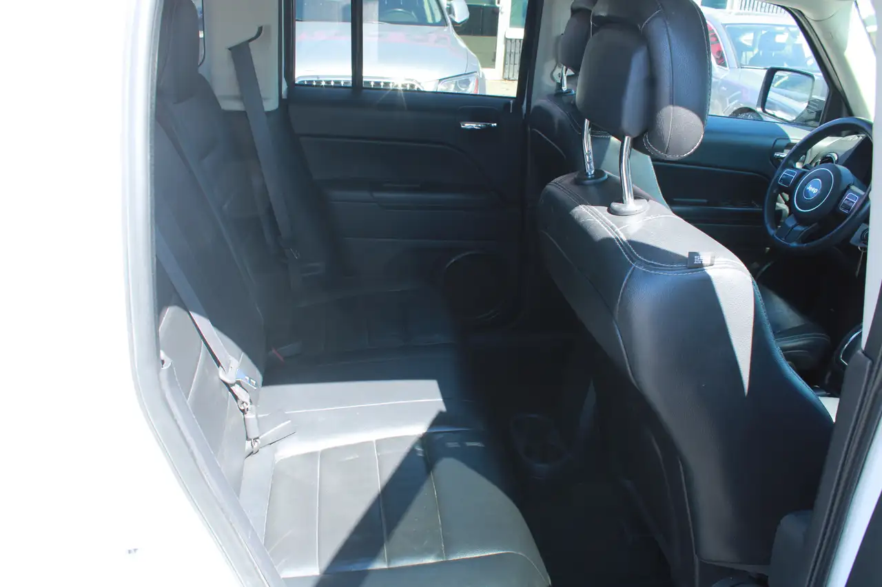 Jeep Patriot снимка Jeep Patriot